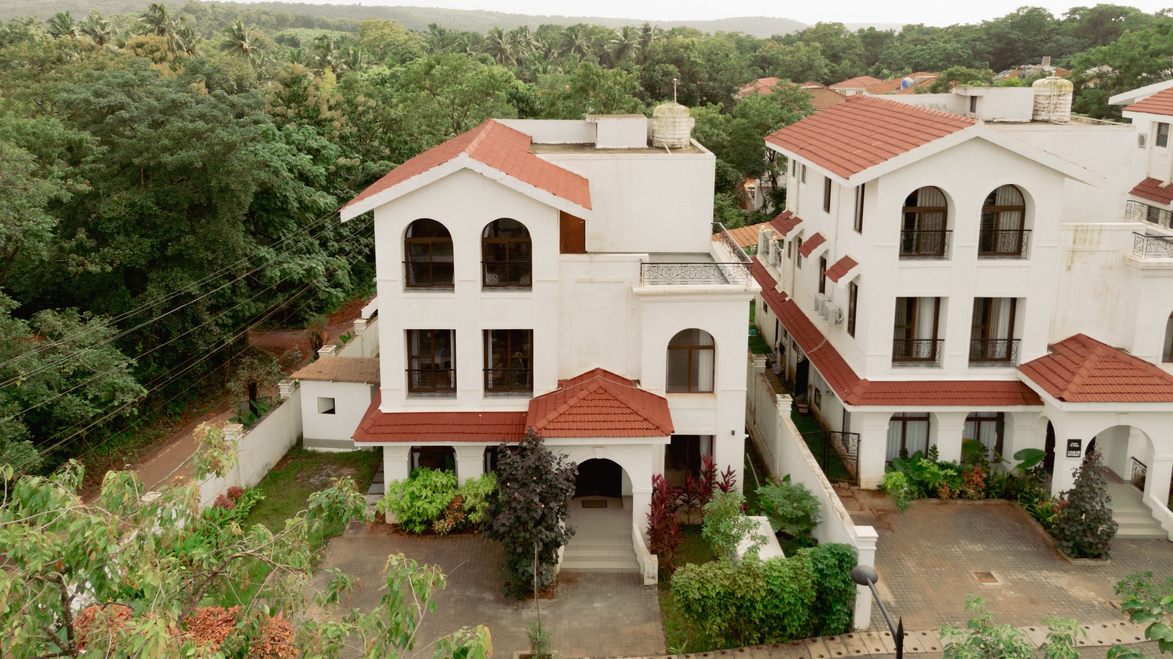 Casa Verdea | 4-BHK Villa With Private Pool & Lift; Near Popular Restaurants - Image 8