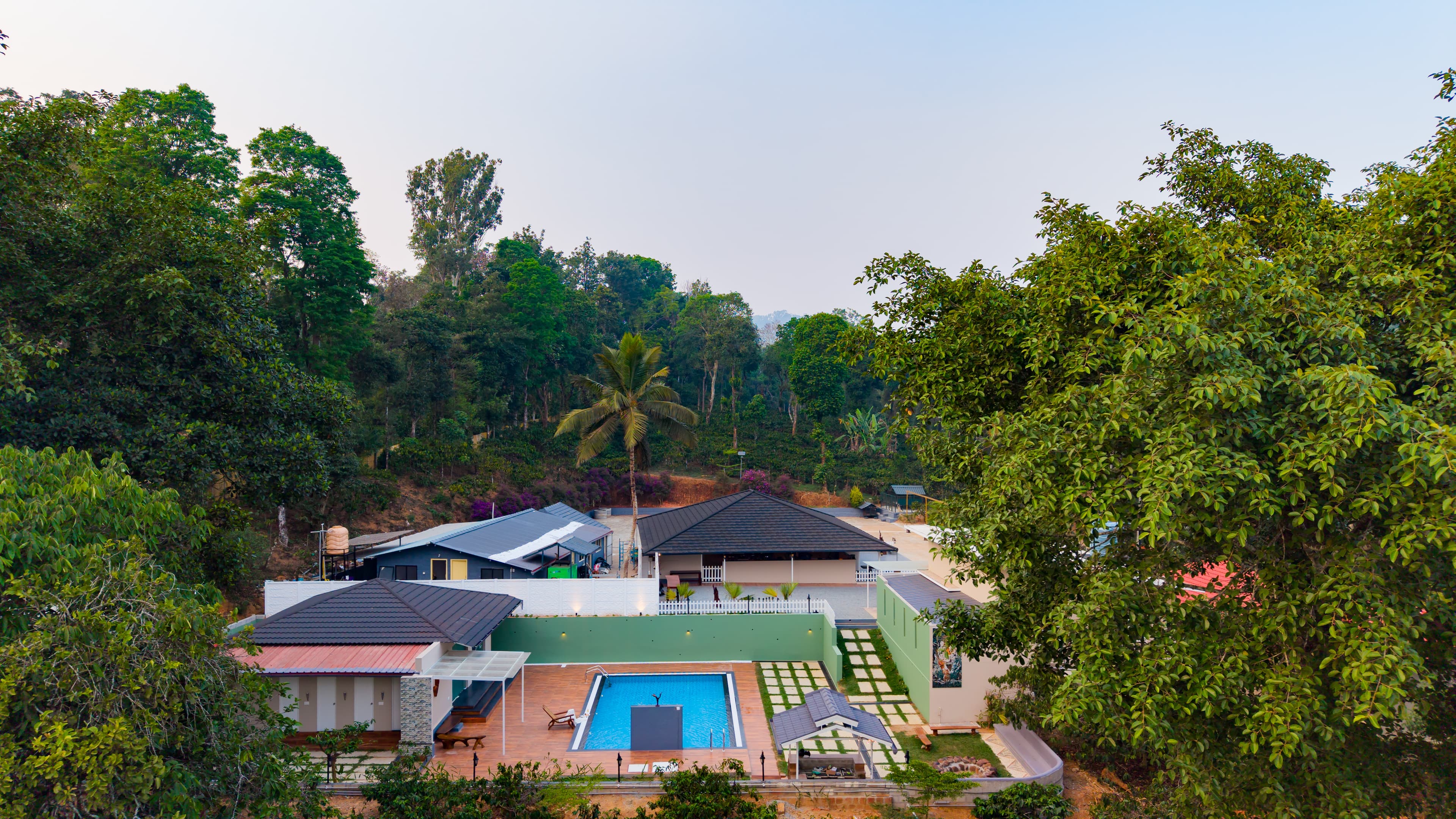 Twisted Tree Another | 1-Premium Room With Private Sit Out & Shared Pool - Image 5