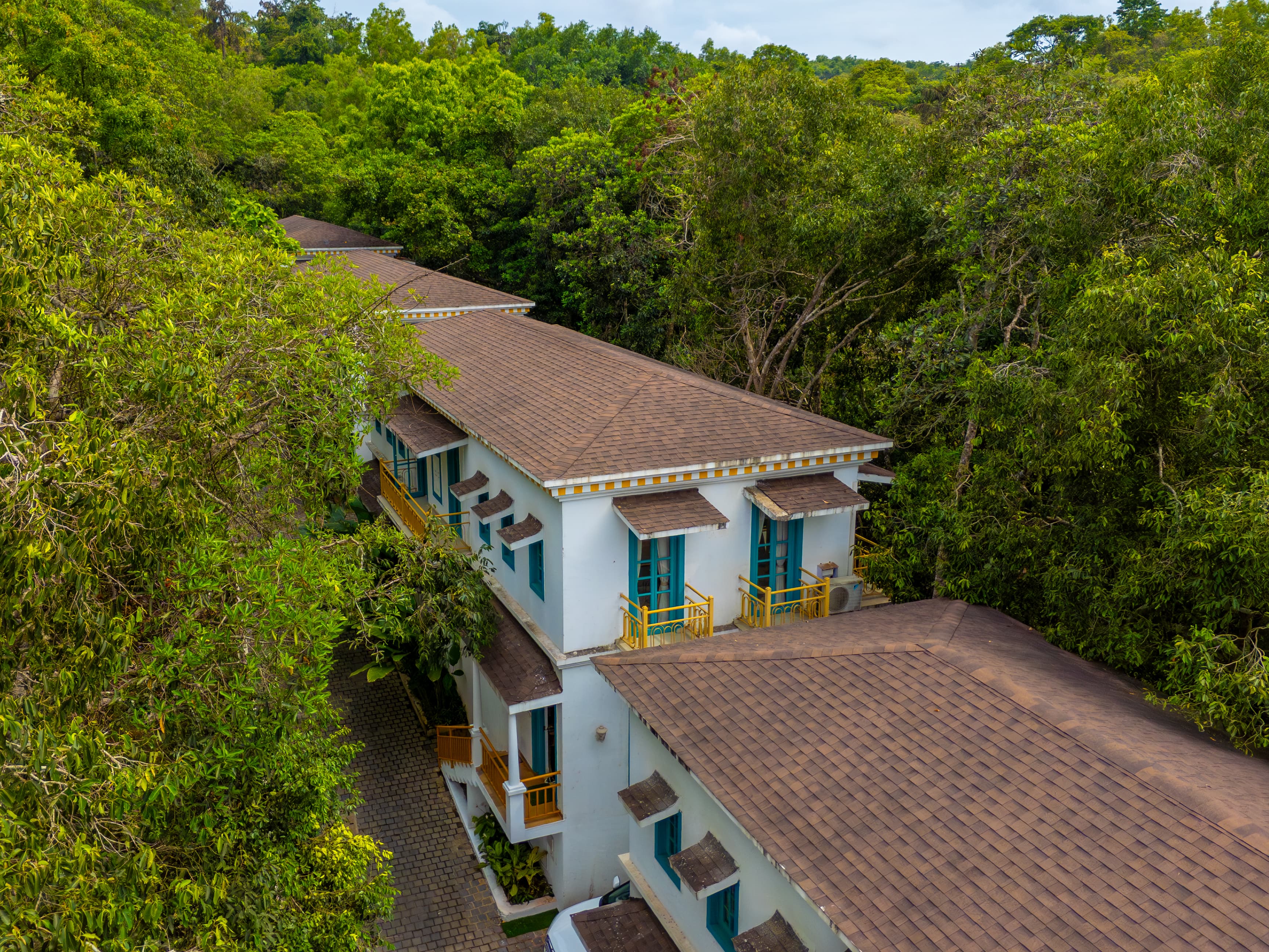 Casa Da Sol | 3-BHK Villa with Private Pool, Lounge Space & Balconies; in a Gated Complex - Image 32