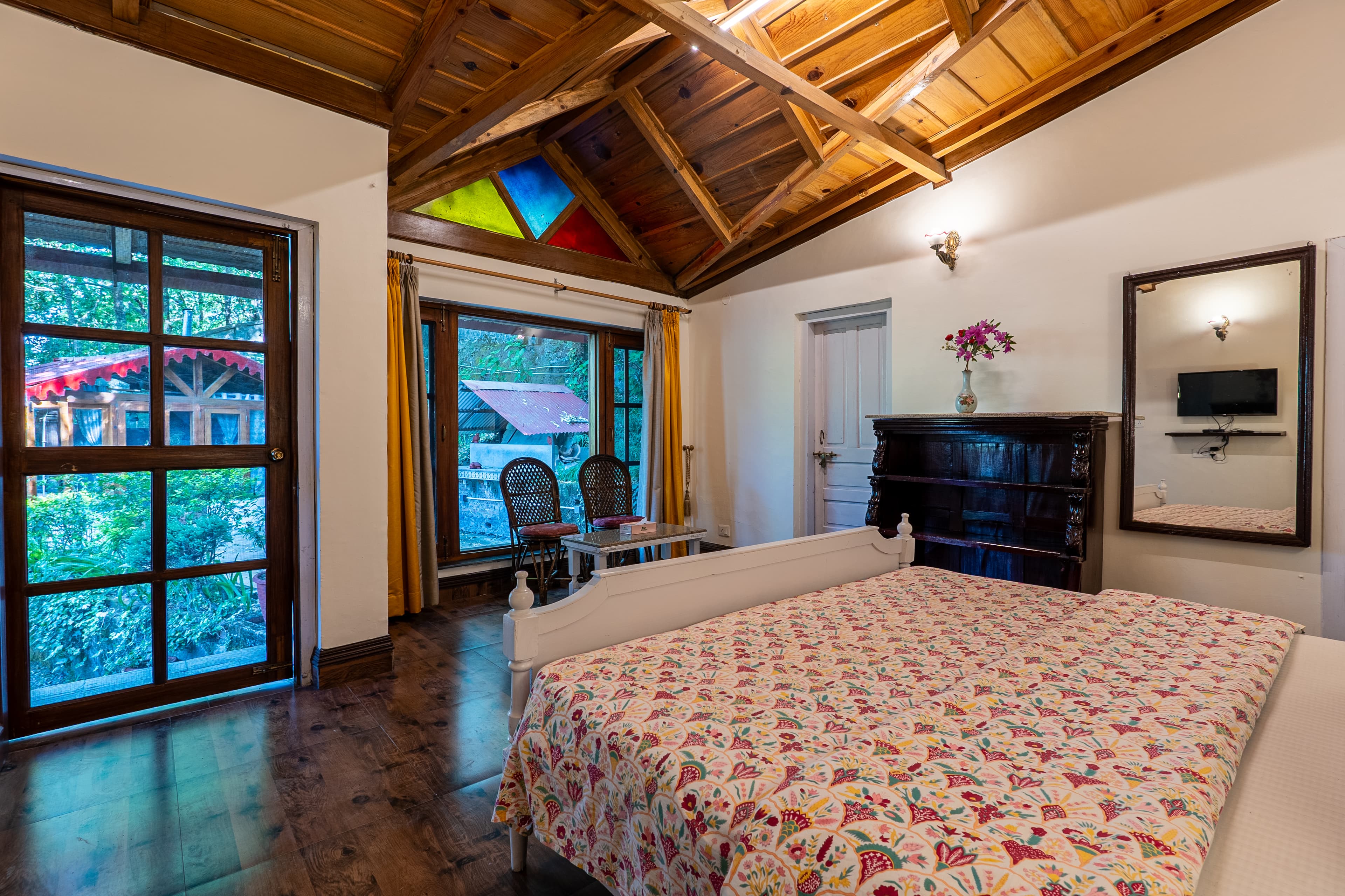 The Hive Cottage Hideout | 1 Room in a Hillside Resort With Restaurant, & Outdoor Seating | Ample Parking - Image 15