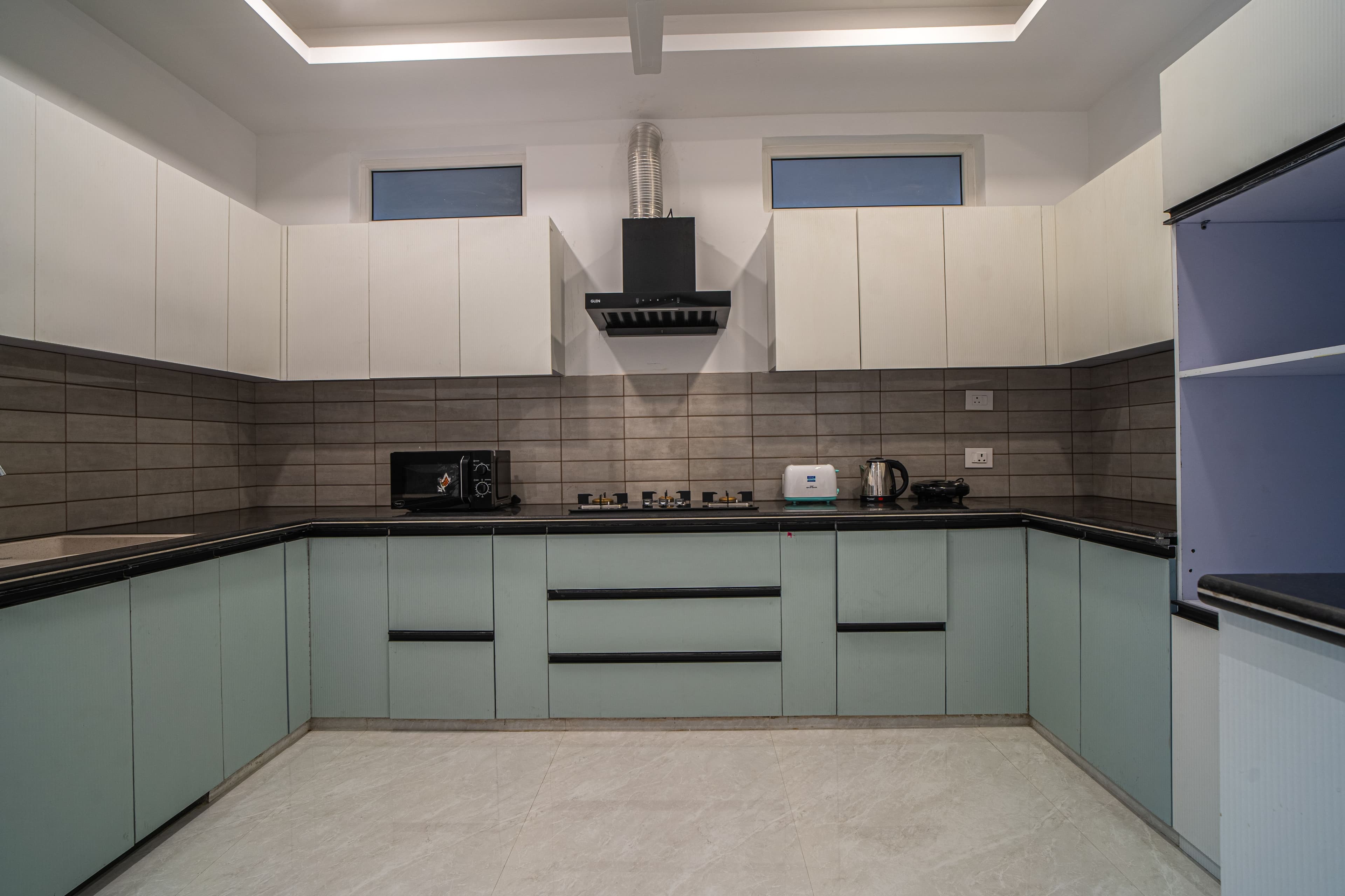 Udgam Vilas | Serene Pet-friendly 5-BHK Apartment With Private Jacuzzi & Lift - Image 9