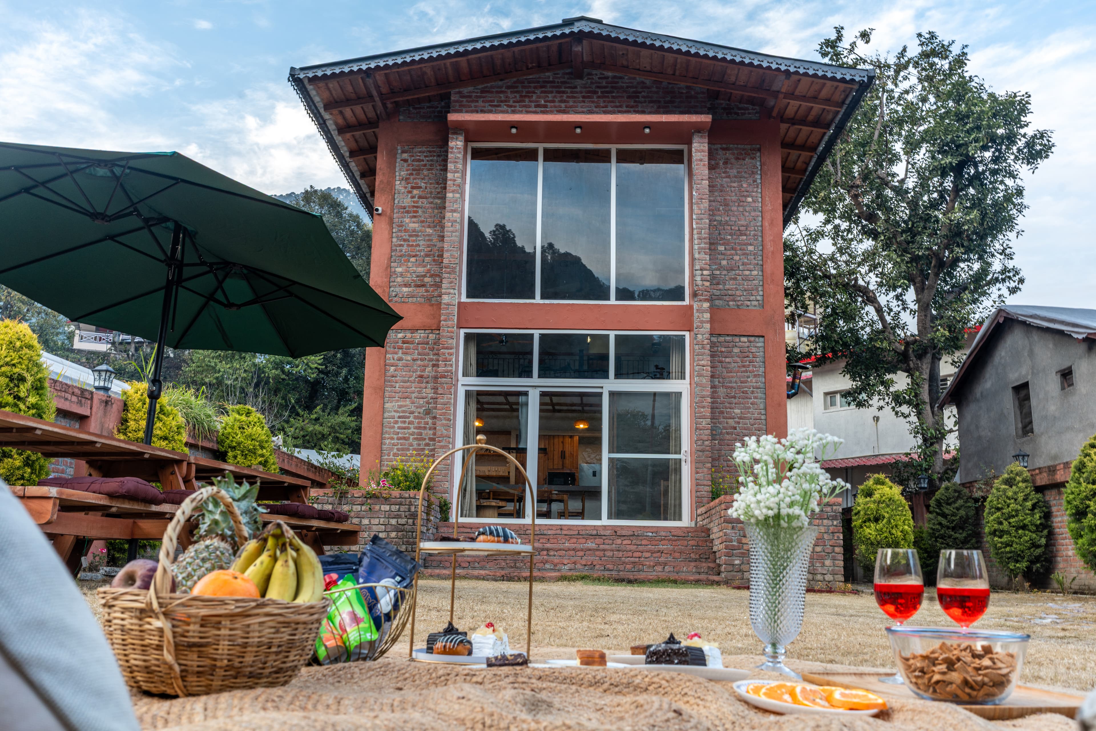 Casa Gaula | 4-BHK Cottage with  Lawn and Outdoor Sit-Out | 20 mins away from Bhimtal Lake | Pet-friendly - Image 29