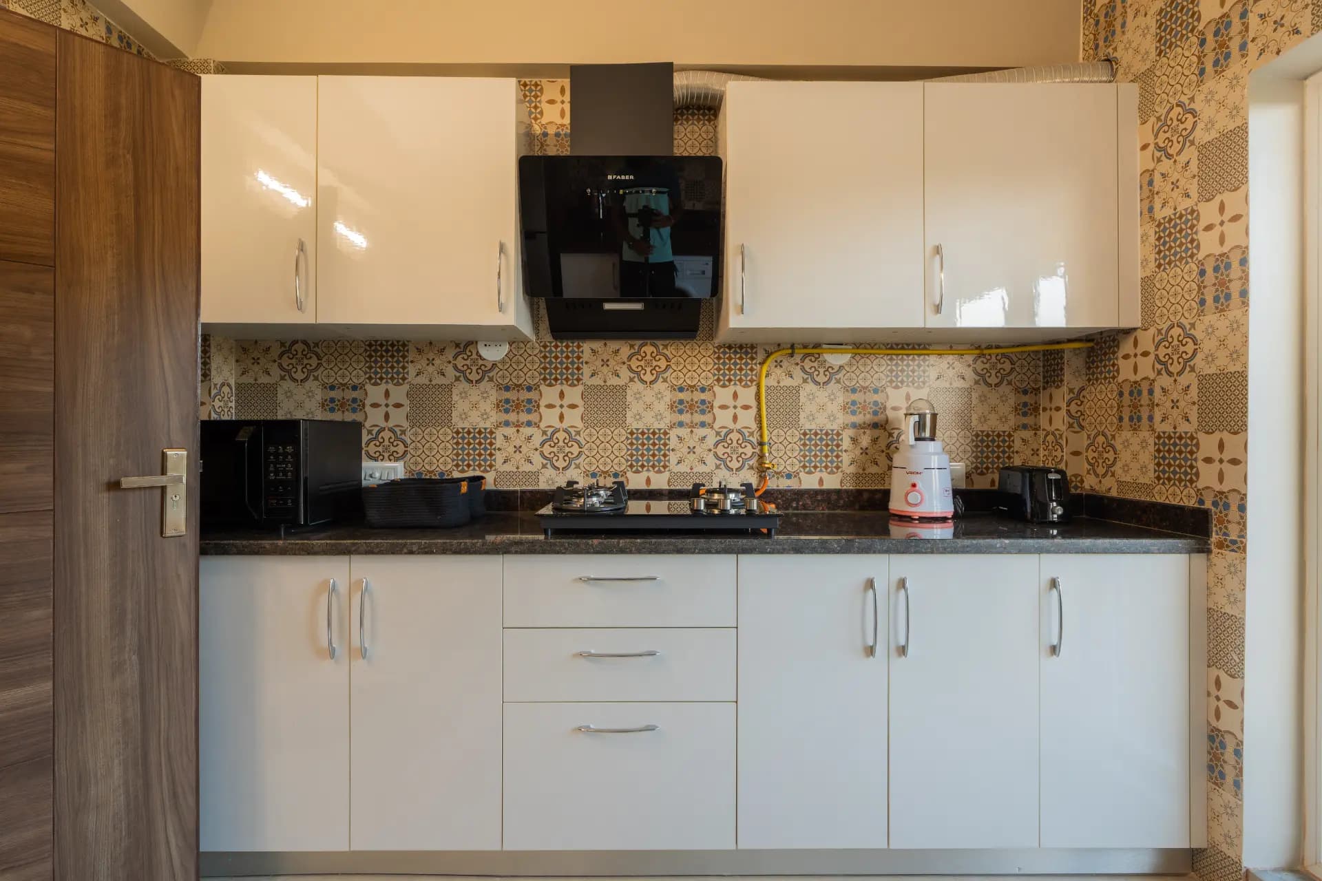 Veera Marina | 3-BHK Penthouse With Terrace, Common Pools & Lift, Near Candolim Beach - Image 19