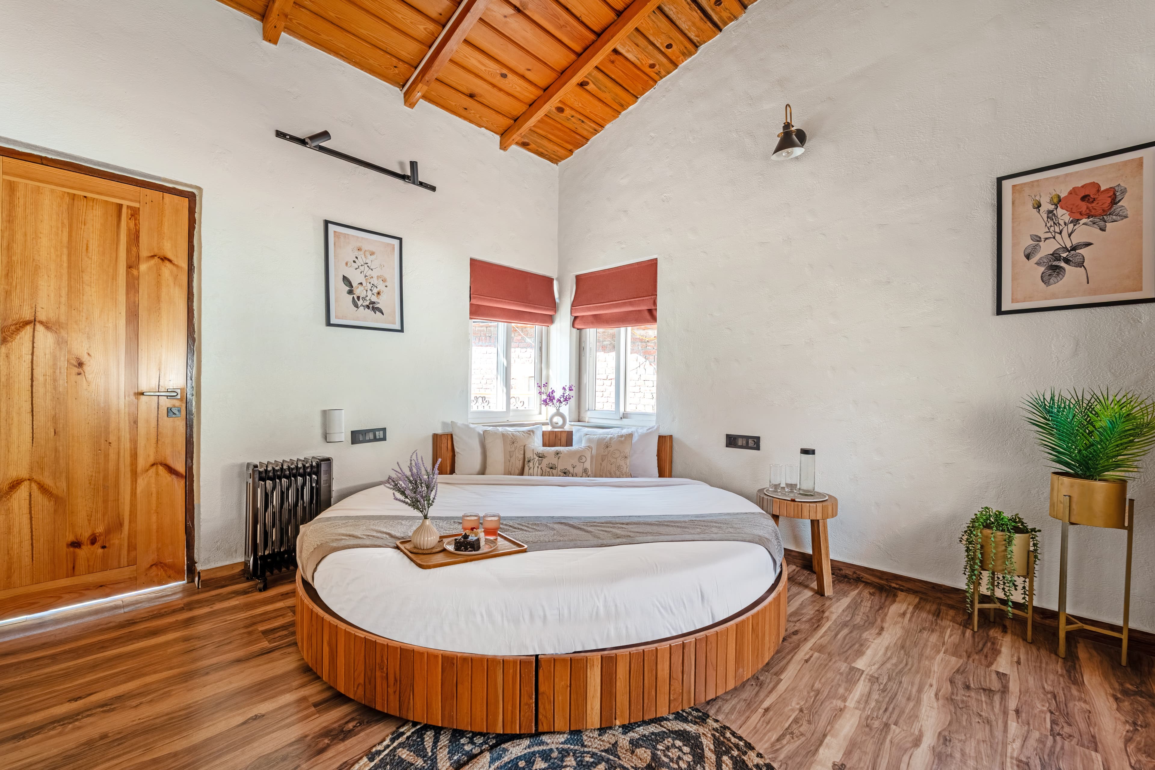 Casa Gaula | 4-BHK Cottage with  Lawn and Outdoor Sit-Out | 20 mins away from Bhimtal Lake | Pet-friendly - Image 21