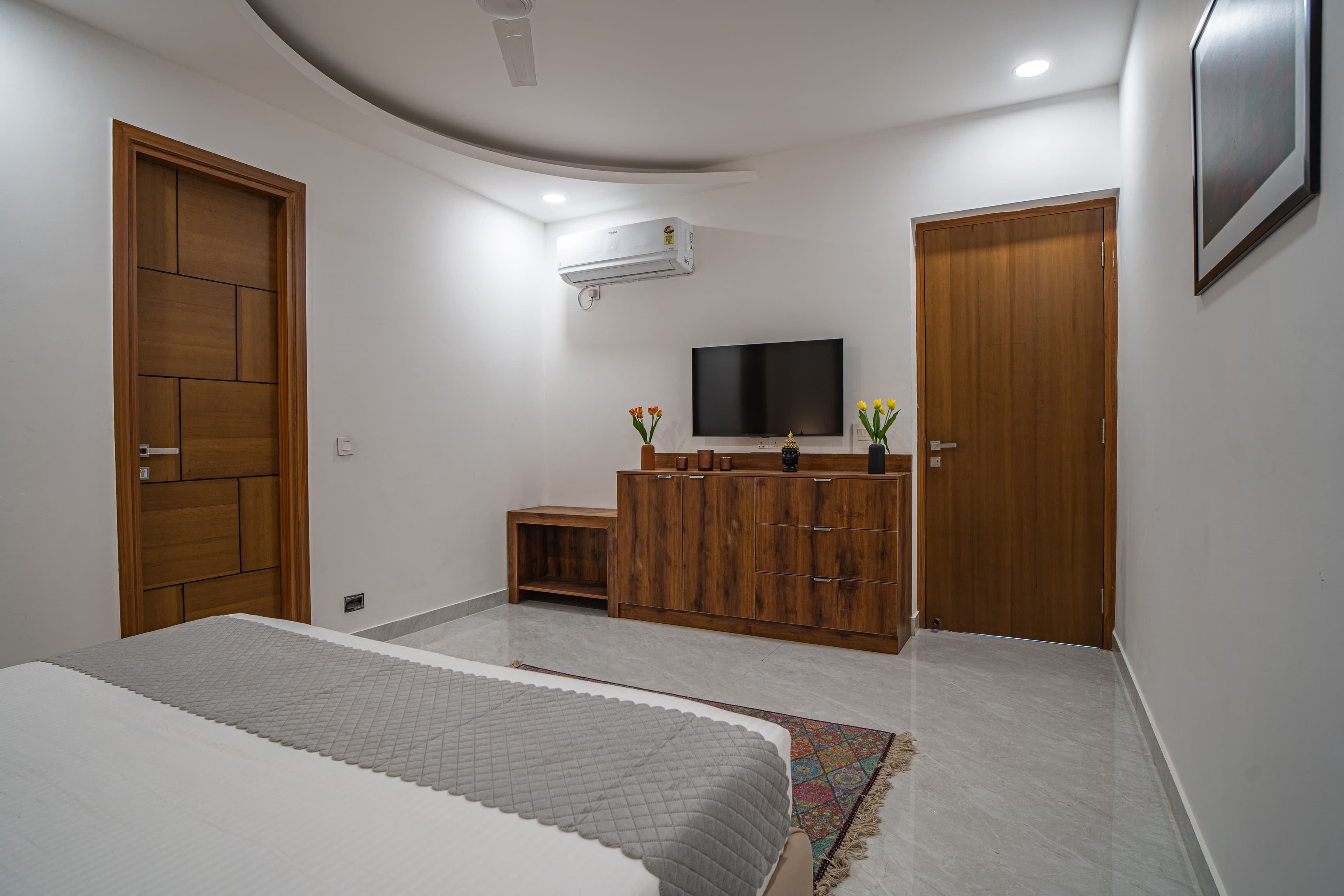 Udgam Vilas 3-BHK With Jacuzzi | Pet-friendly Hillside Apartment With Lift Near Robber’s Cave - Image 30
