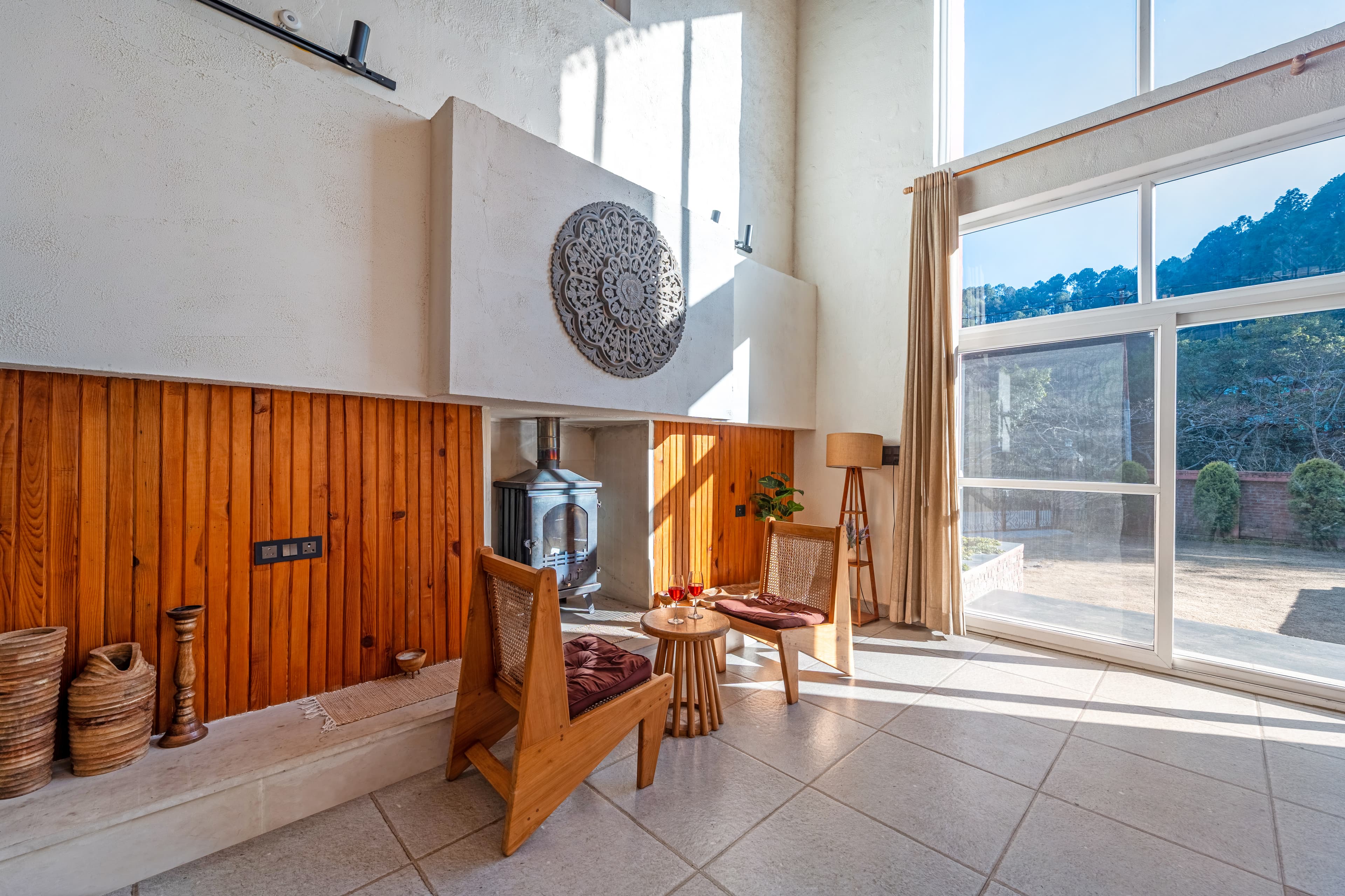 Casa Gaula | 4-BHK Cottage with  Lawn and Outdoor Sit-Out | 20 mins away from Bhimtal Lake | Pet-friendly - Image 24