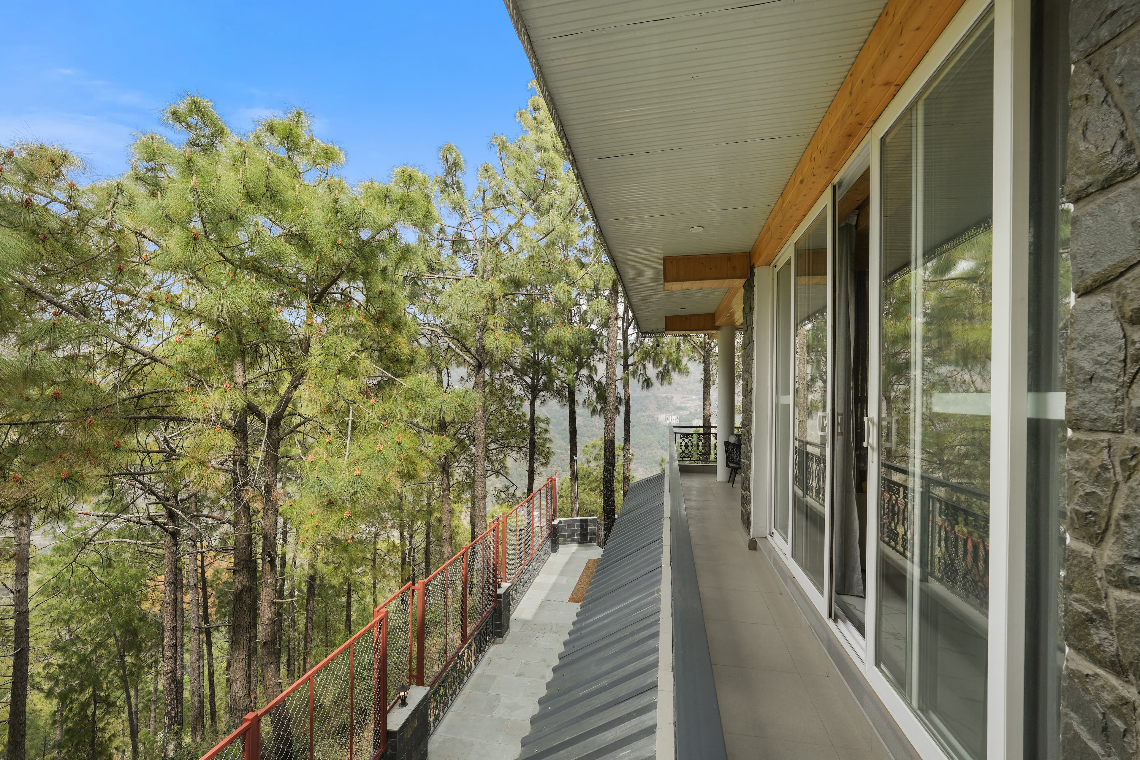 Kavya Villa | 4-BHK Pet-friendly Villa With Lounge, Game Zone, Sit-Out Areas & Panoramic Views in Kasauli Hills - Image 23