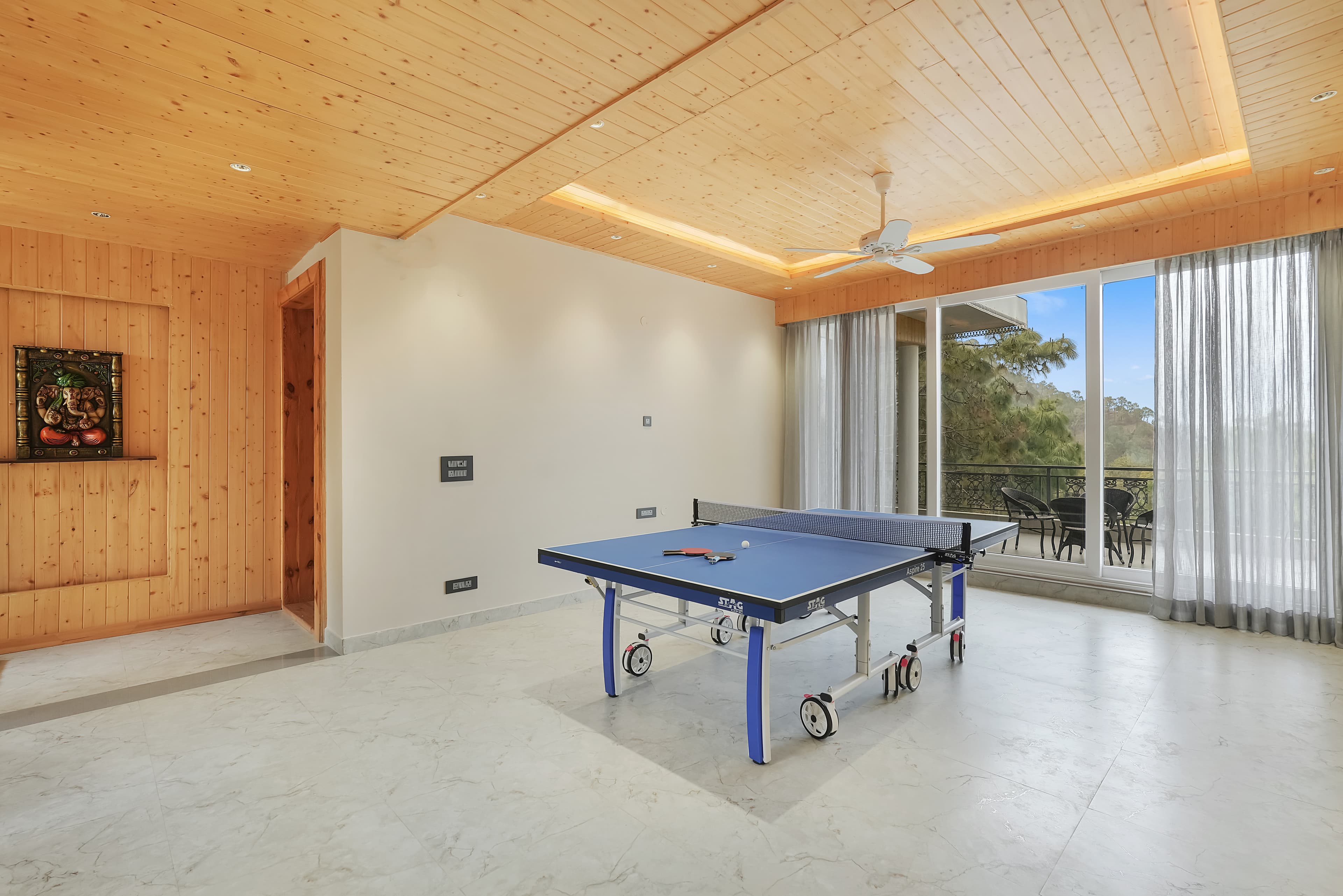 Kavya Villa | 4-BHK Pet-friendly Villa With Lounge, Game Zone, Sit-Out Areas & Panoramic Views in Kasauli Hills - Image 43