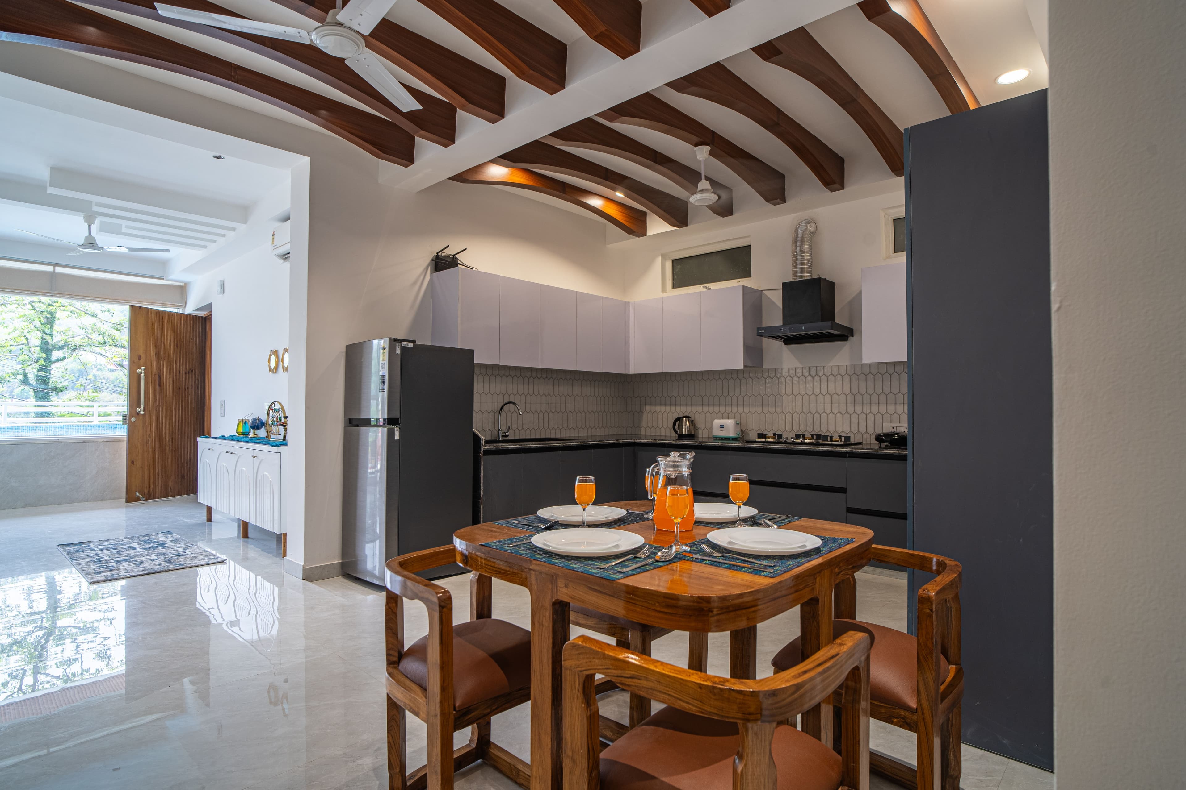 Udgam Vilas 3-BHK | Elegant Pet-friendly Apartment With Lift & Balcony Near Robber’s Cave - Image 22