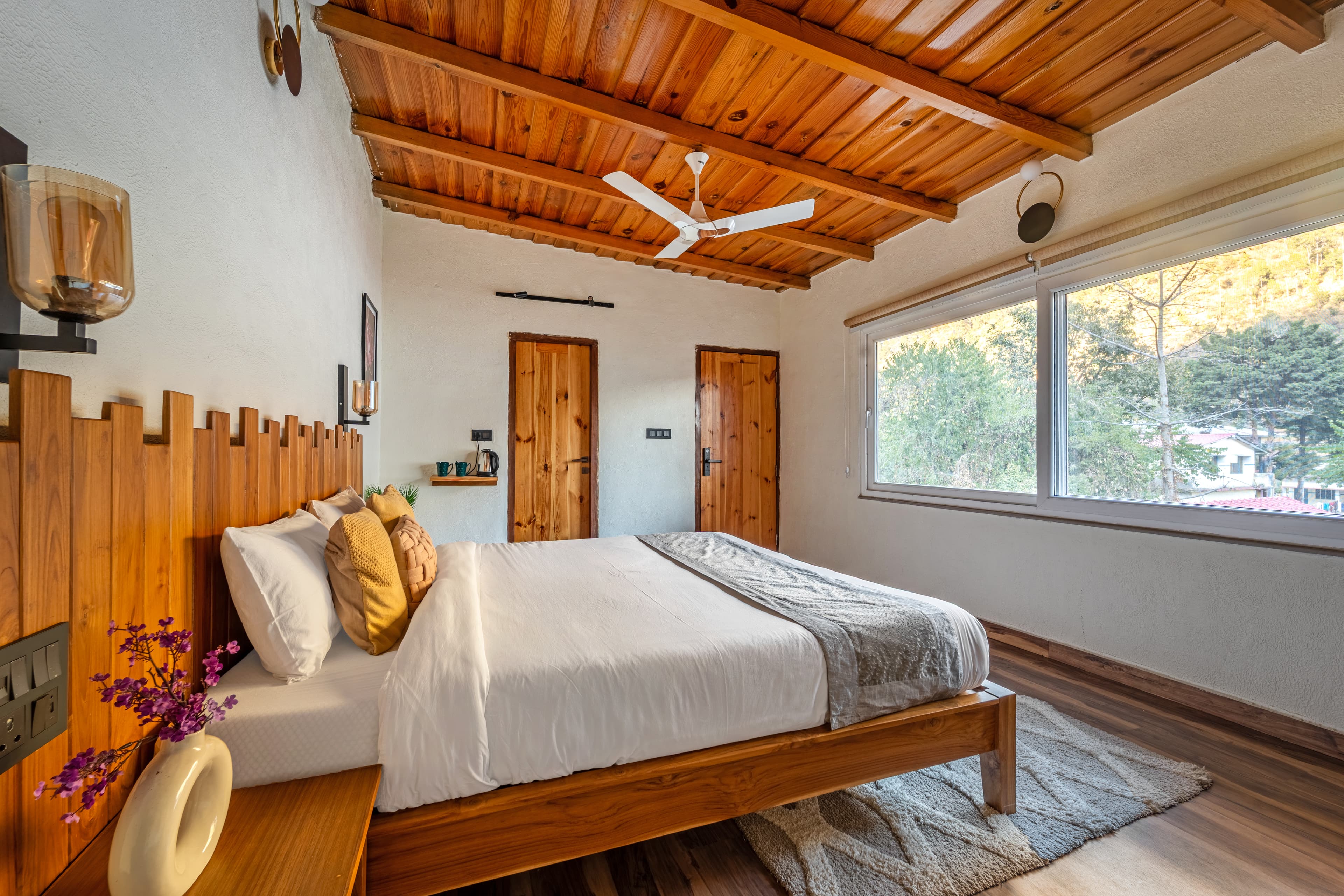 Casa Gaula | 4-BHK Cottage with  Lawn and Outdoor Sit-Out | 20 mins away from Bhimtal Lake | Pet-friendly - Image 35