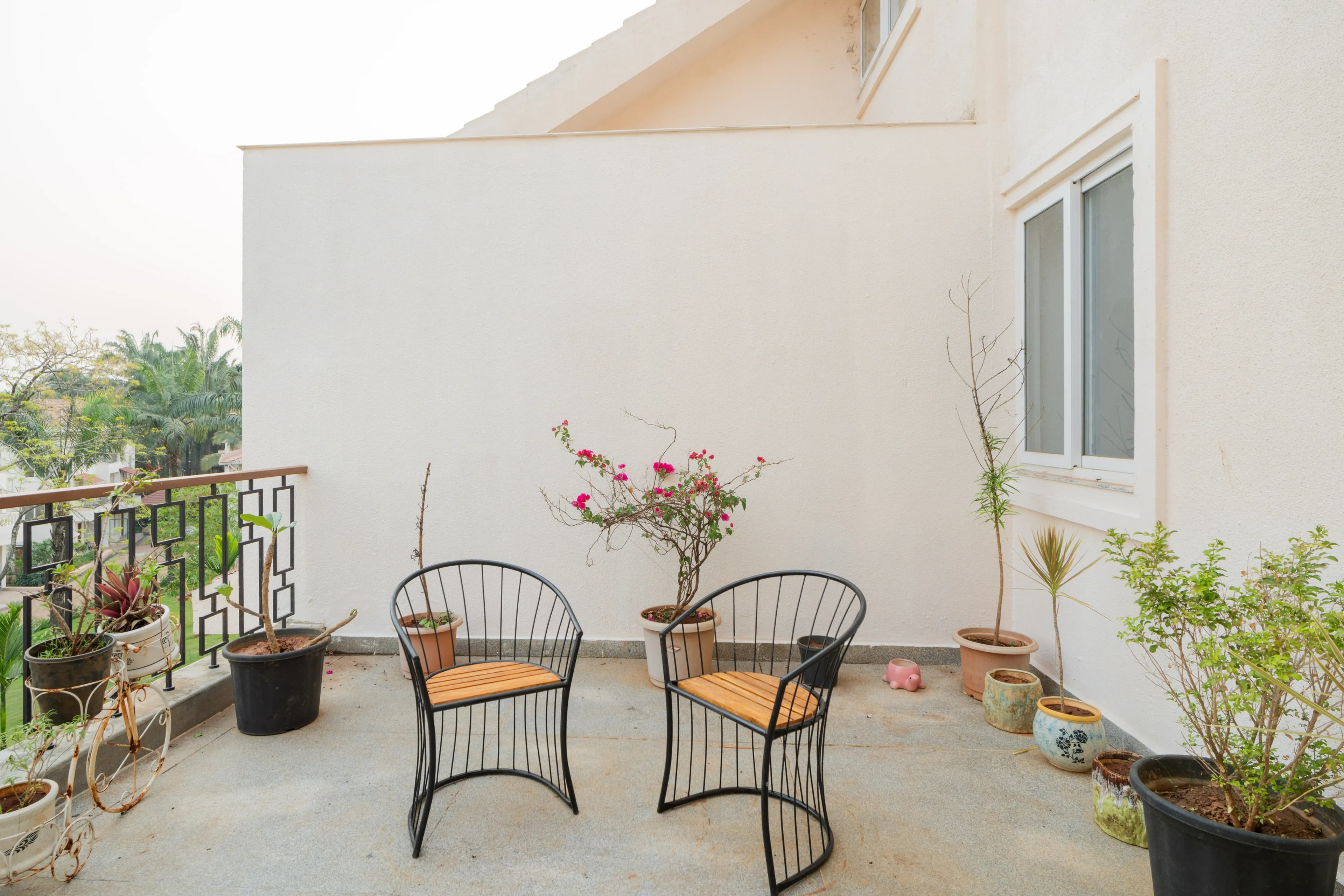 Cavalo Marinho | 3-BHK Boho Retreat with Private Pool & Club House - Image 9