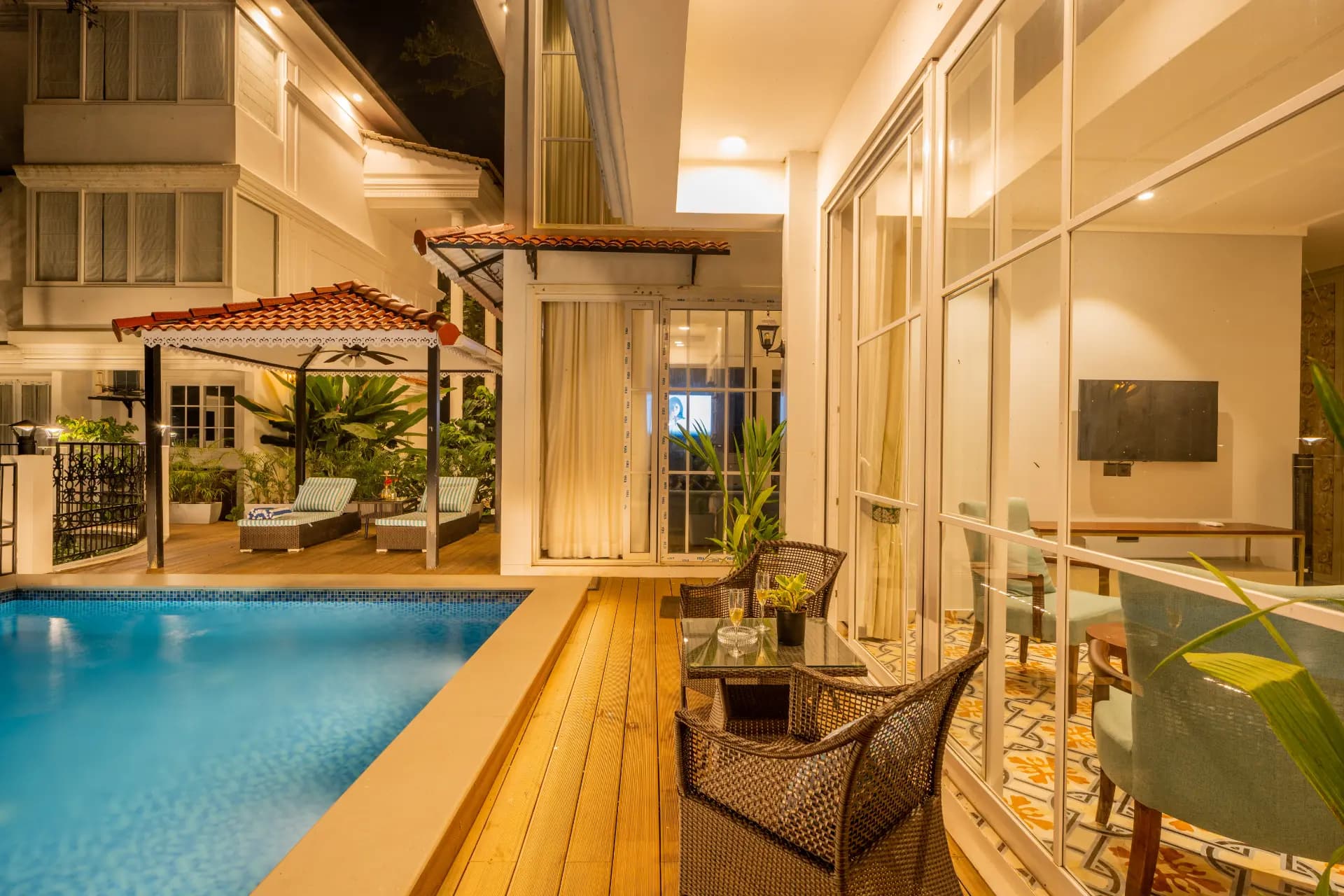 Suntuarios Casa Iris | 4-BHK | Pvt Pool | Jacuzzi | Gazebo - Image 1