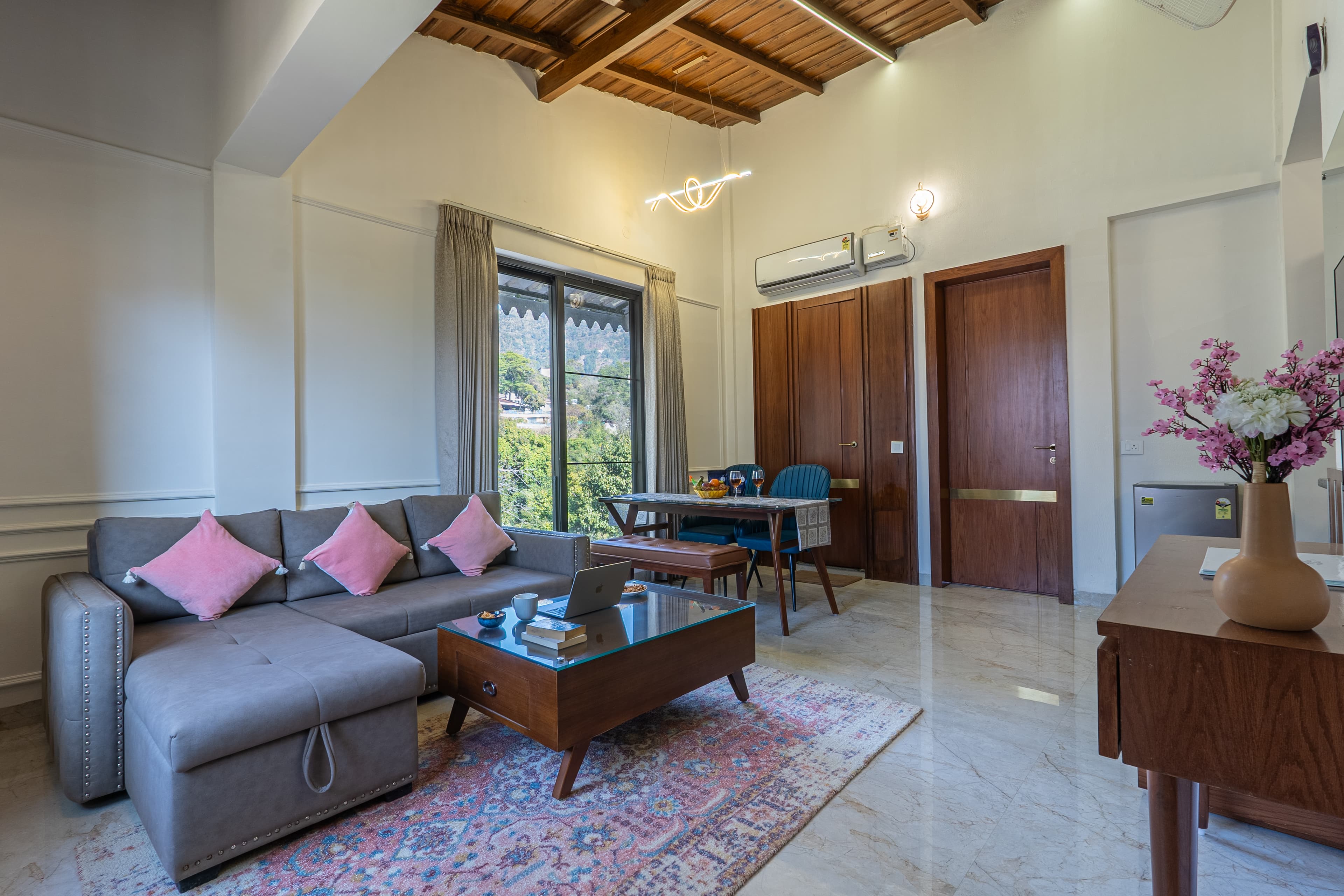 Lakefront S-2 | 1-BHK Apartment Close to Naukuchiatal Lake - Image 3