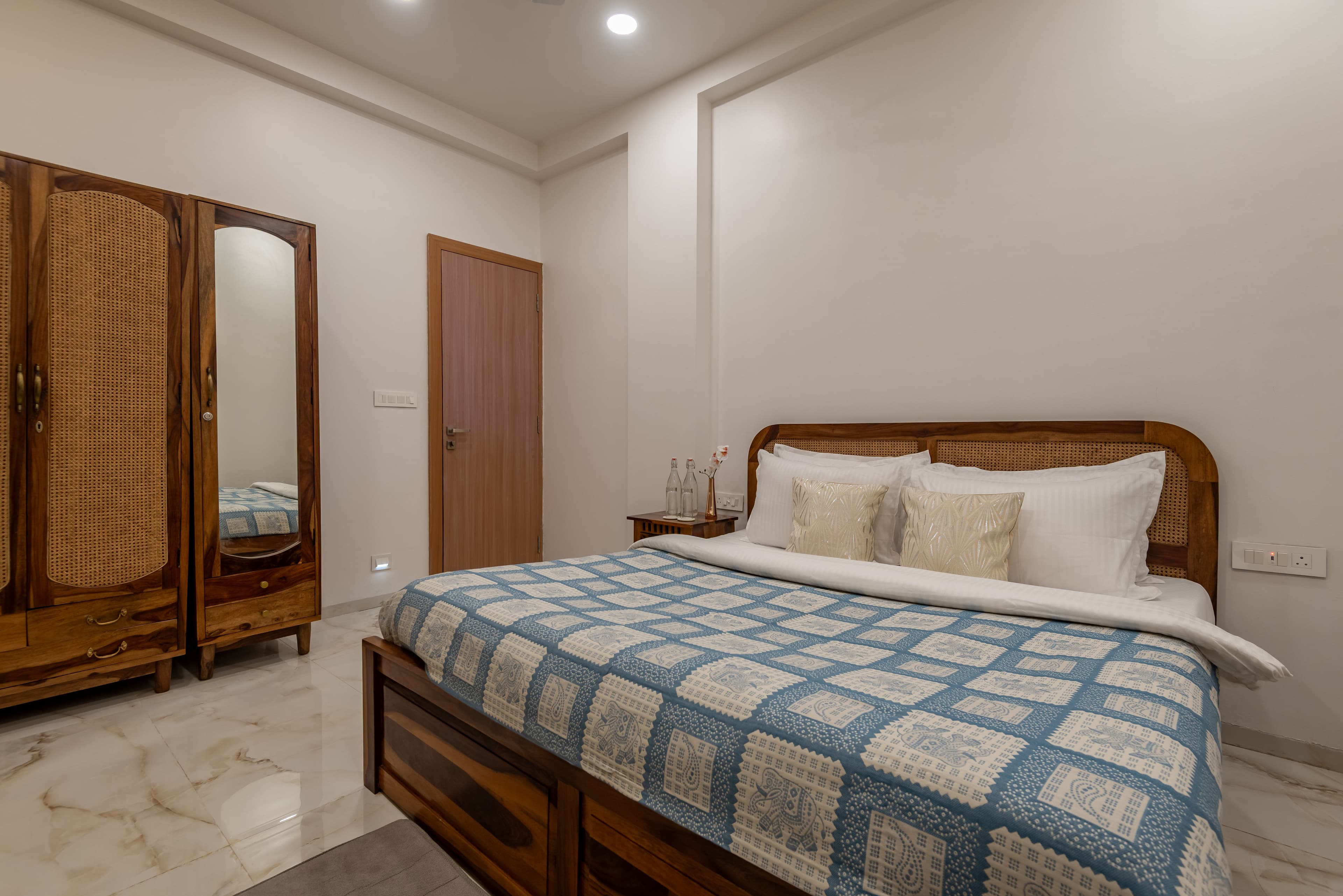 White House |  3-BHK Villa With panoramic Hill Views, Glass Room, Outdoor Pool & Dam nearby - Image 10