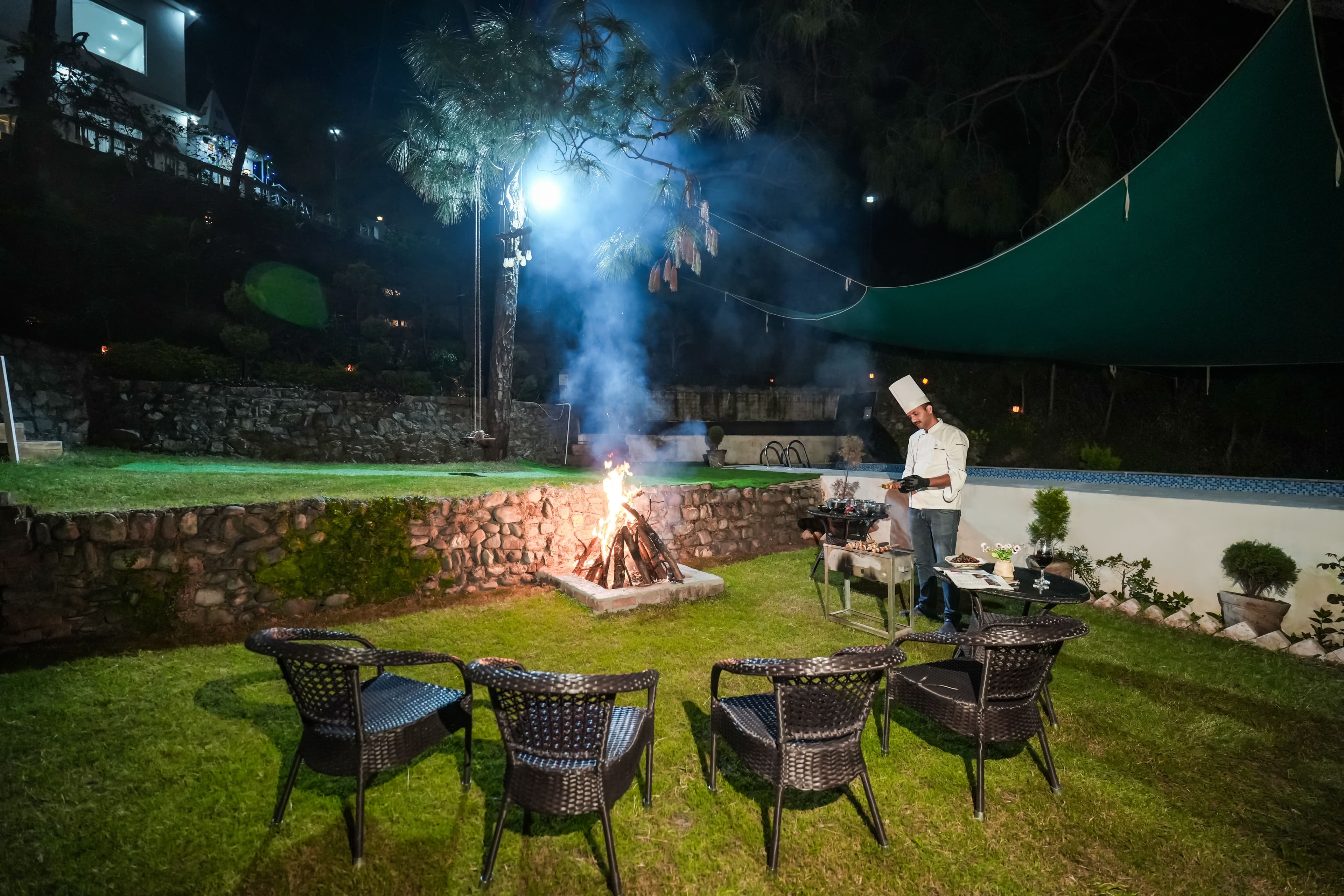 Stars and WindSongs Peaks | Garden Suite with Shared Pool, Garden, Game Zone, Restaurant, & Views | Pet-friendly - Image 8