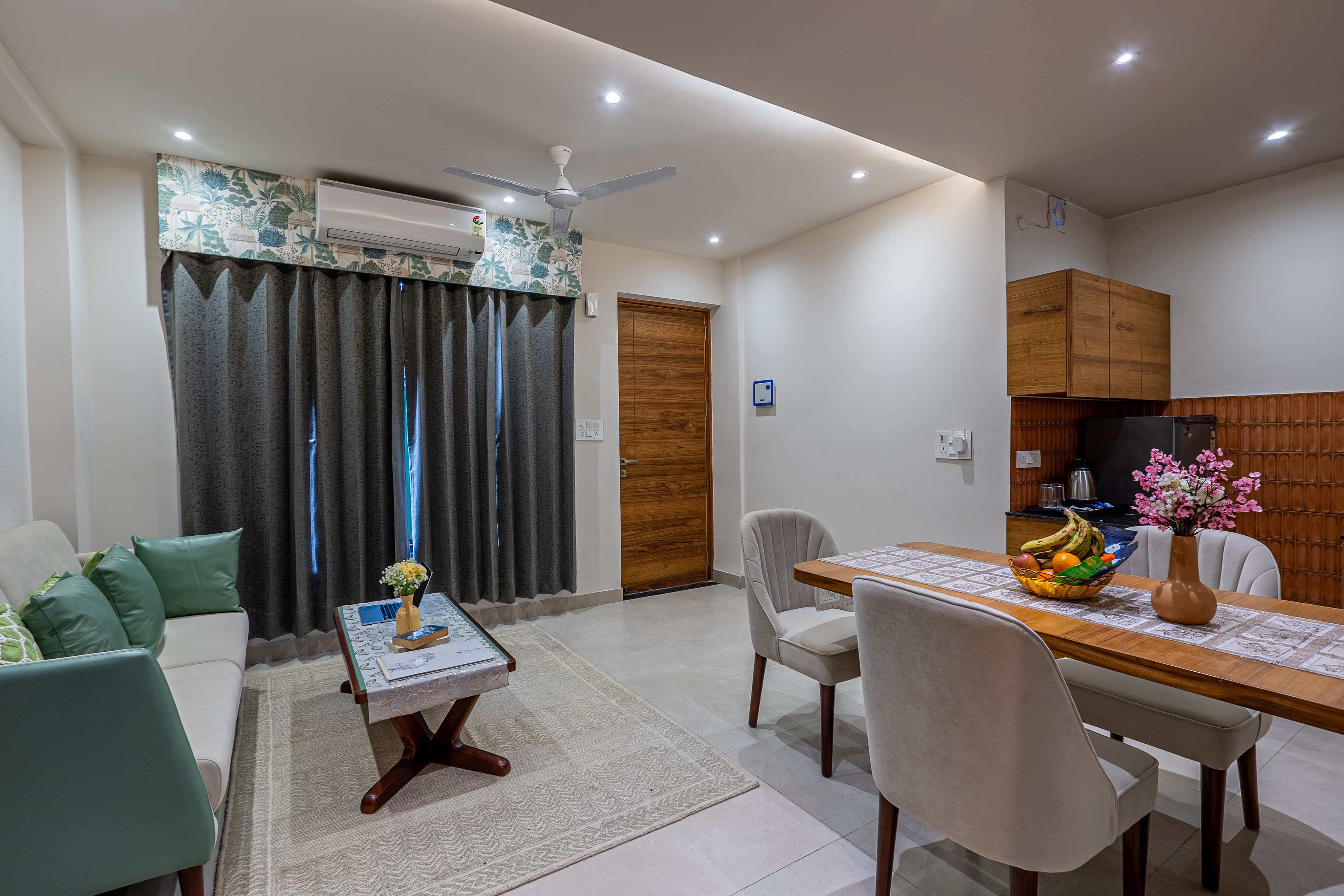 Lakefront S-1 | 1-BHK Apartment Close to Naukuchiatal Lake - Image 12