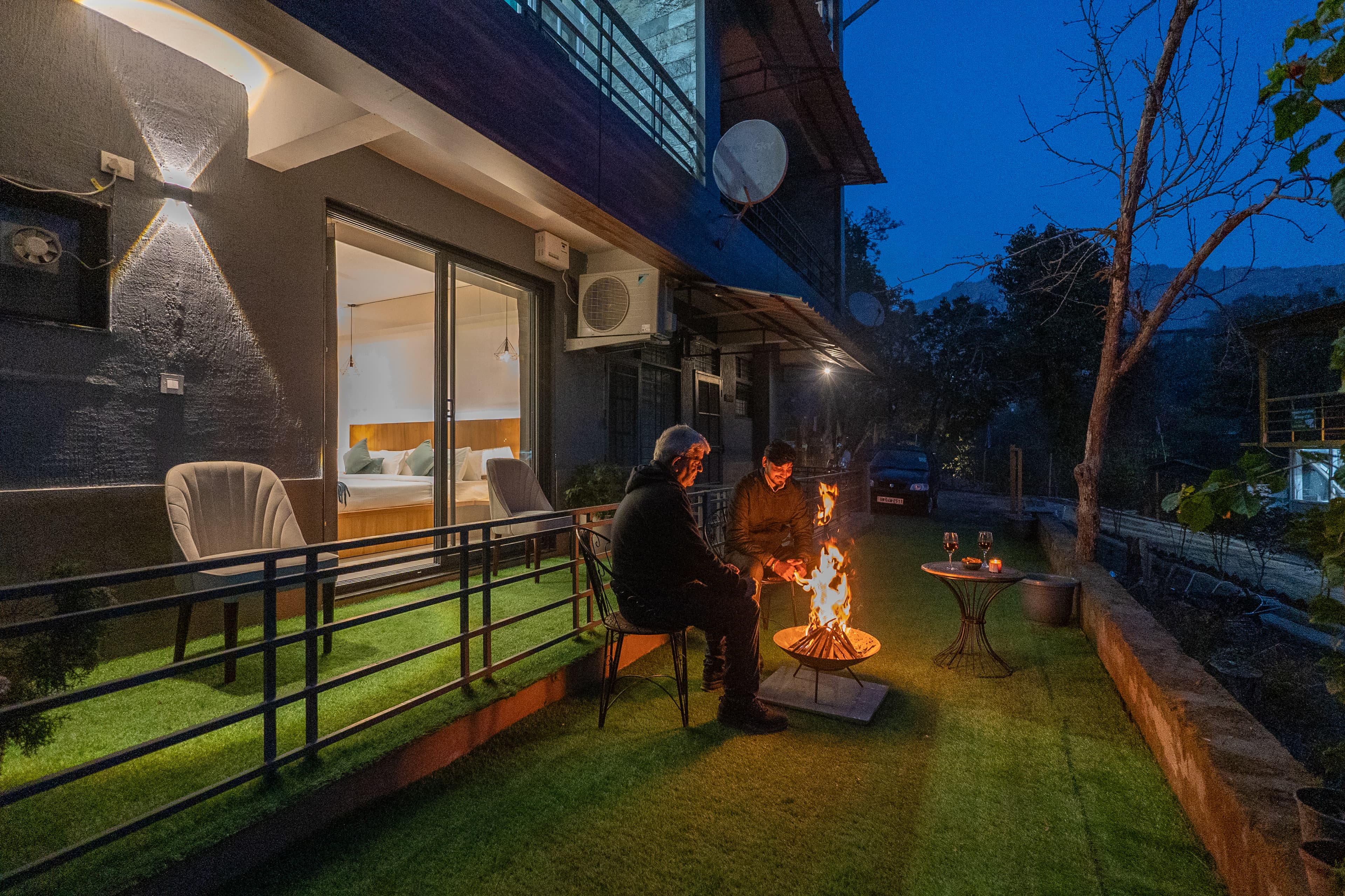 Lakefront S-5 | 1- BHK Apartment Close to Naukuchiatal Lake - Image 16