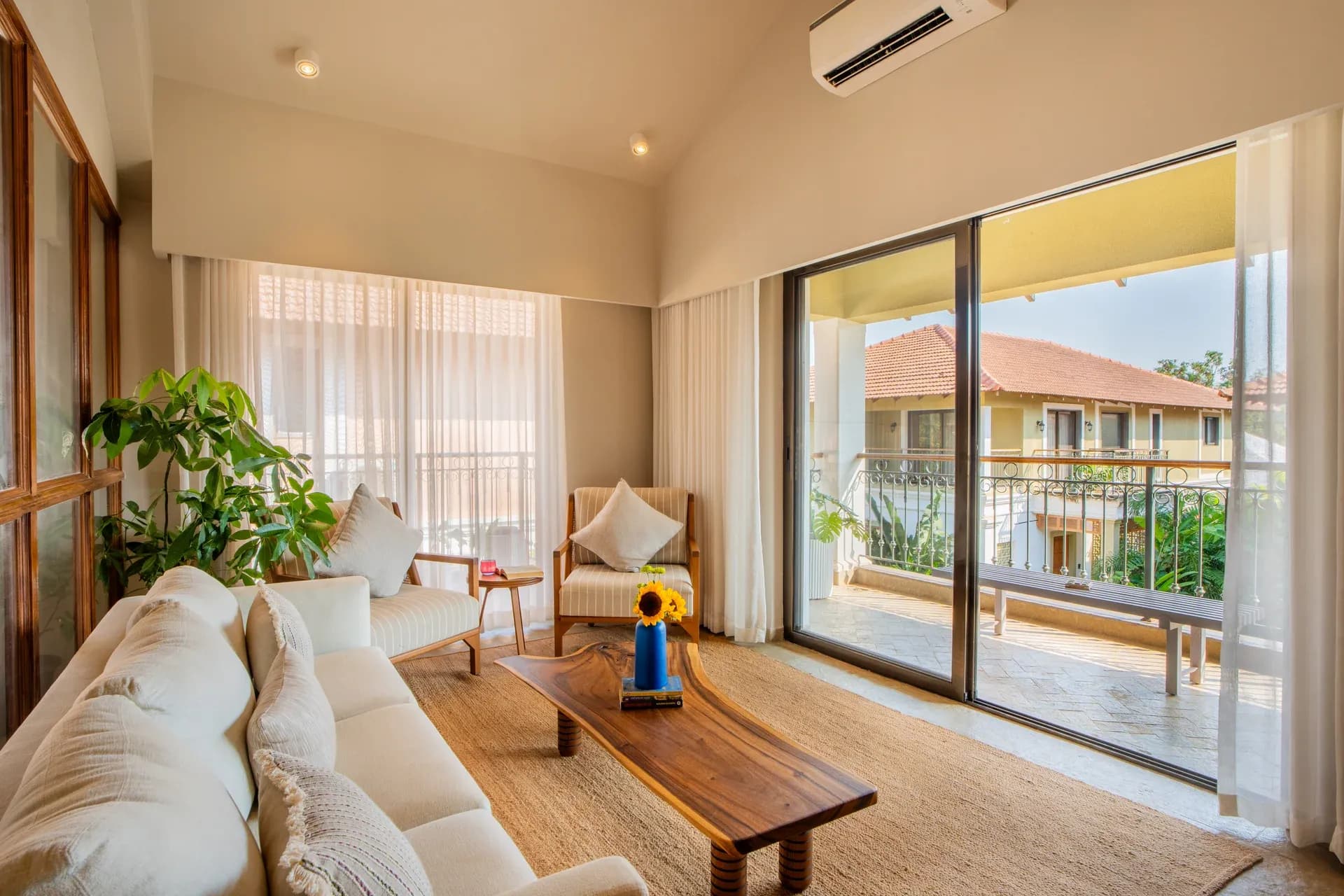 Villa Euphoria | 4-BHK | Pvt Pool | Ent. Lounge - Image 14