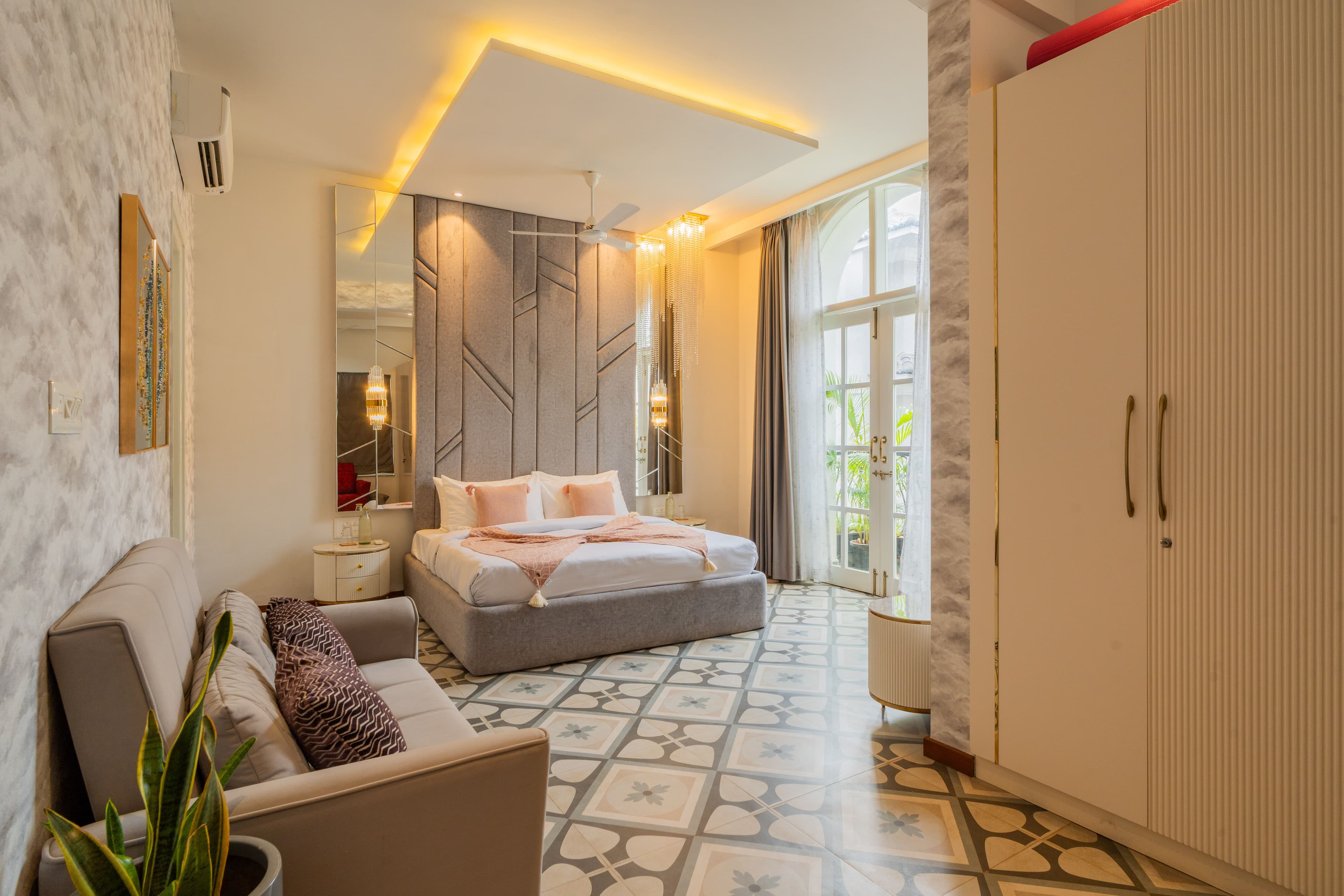 Casa Ritzy | Indo-Portuguese 5-BHK Villa With Private Pool & Lift Near Popular Beaches - Image 17