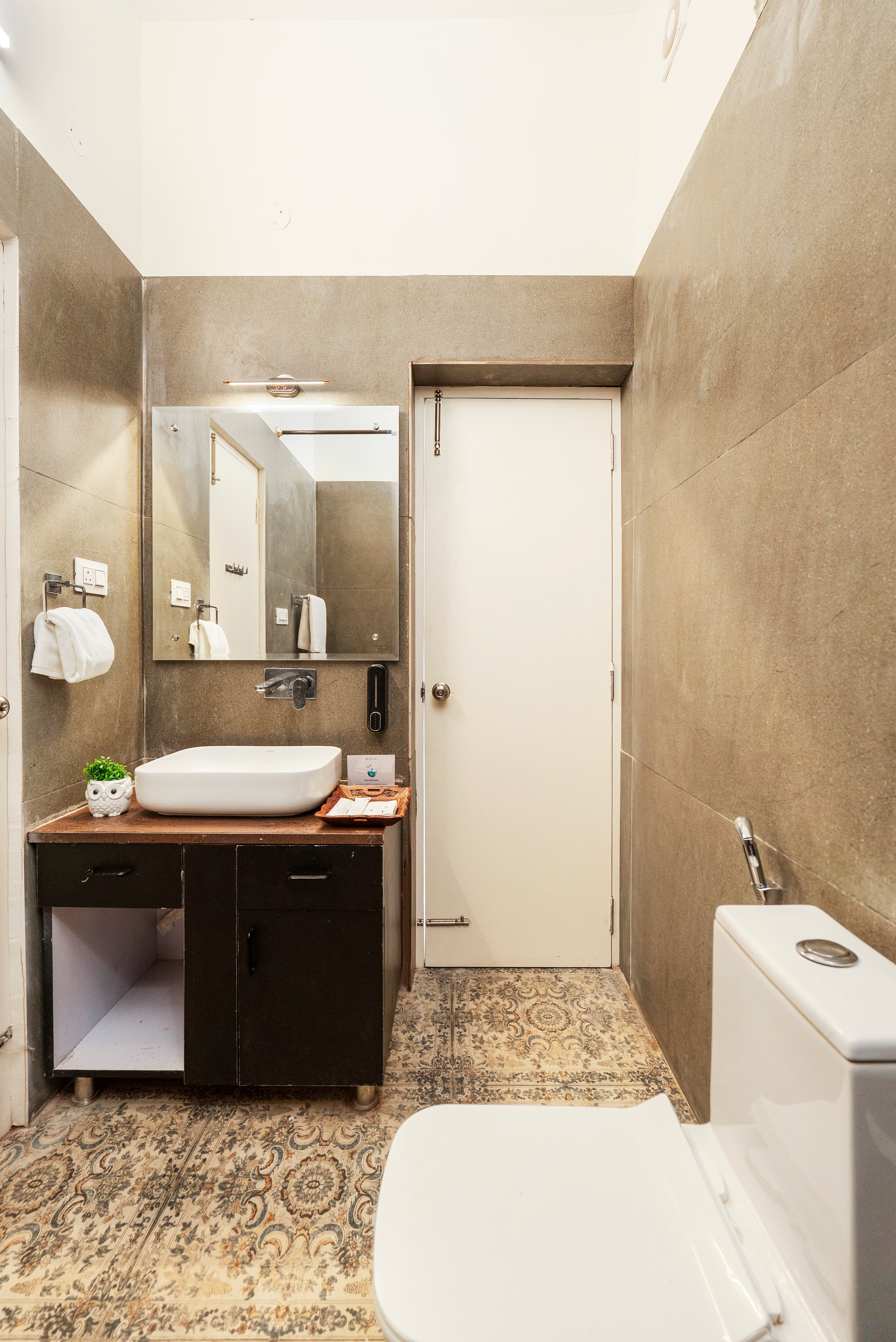 Gable Pine Ridge | Pet-friendly 2-BHK Apartment With Shared Plunge Pool & Lawn Amid Mountains - Image 11