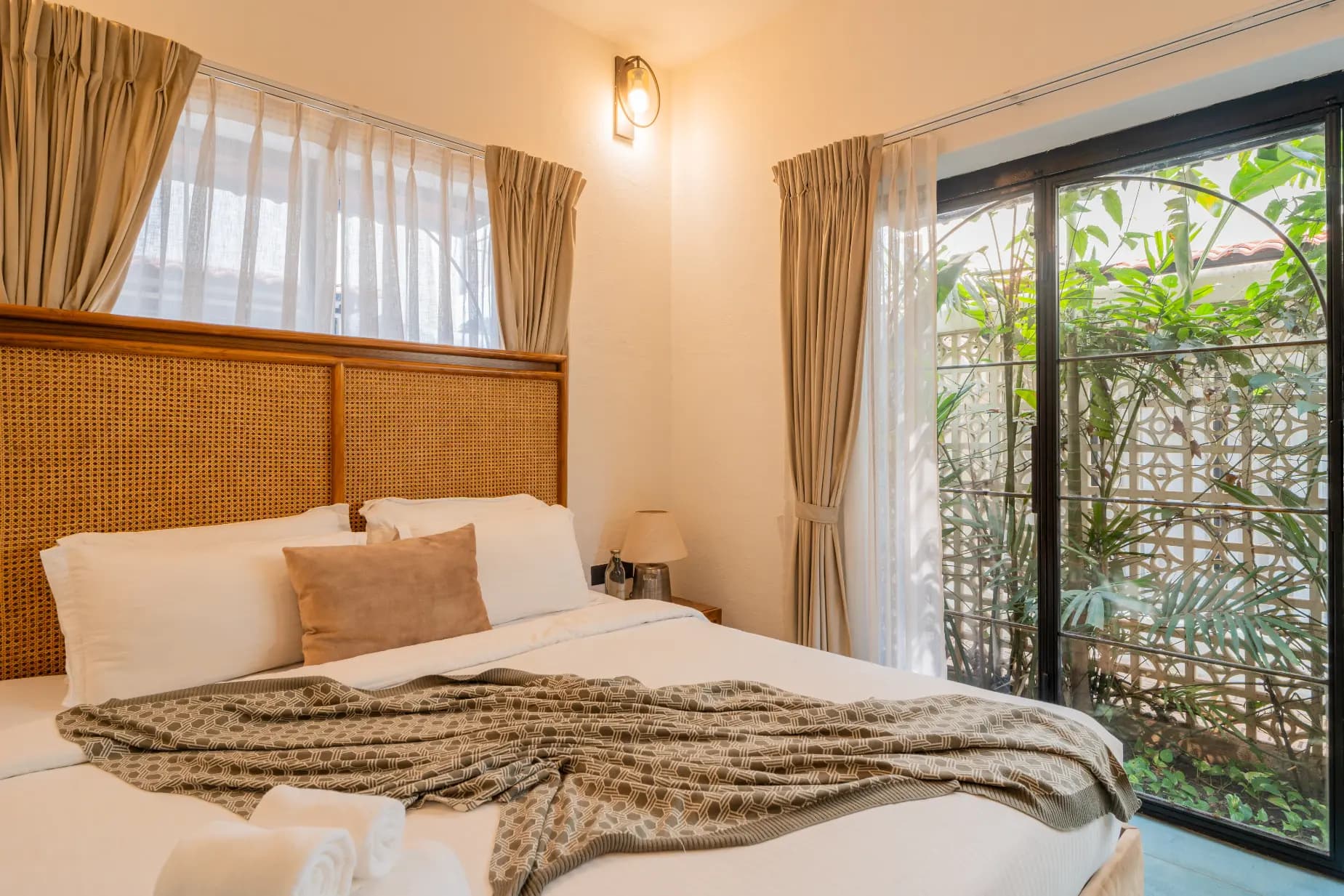 Bogenvilla | Luxe 3-BHK Villa Near Popular Beaches With Private Pool - Image 43