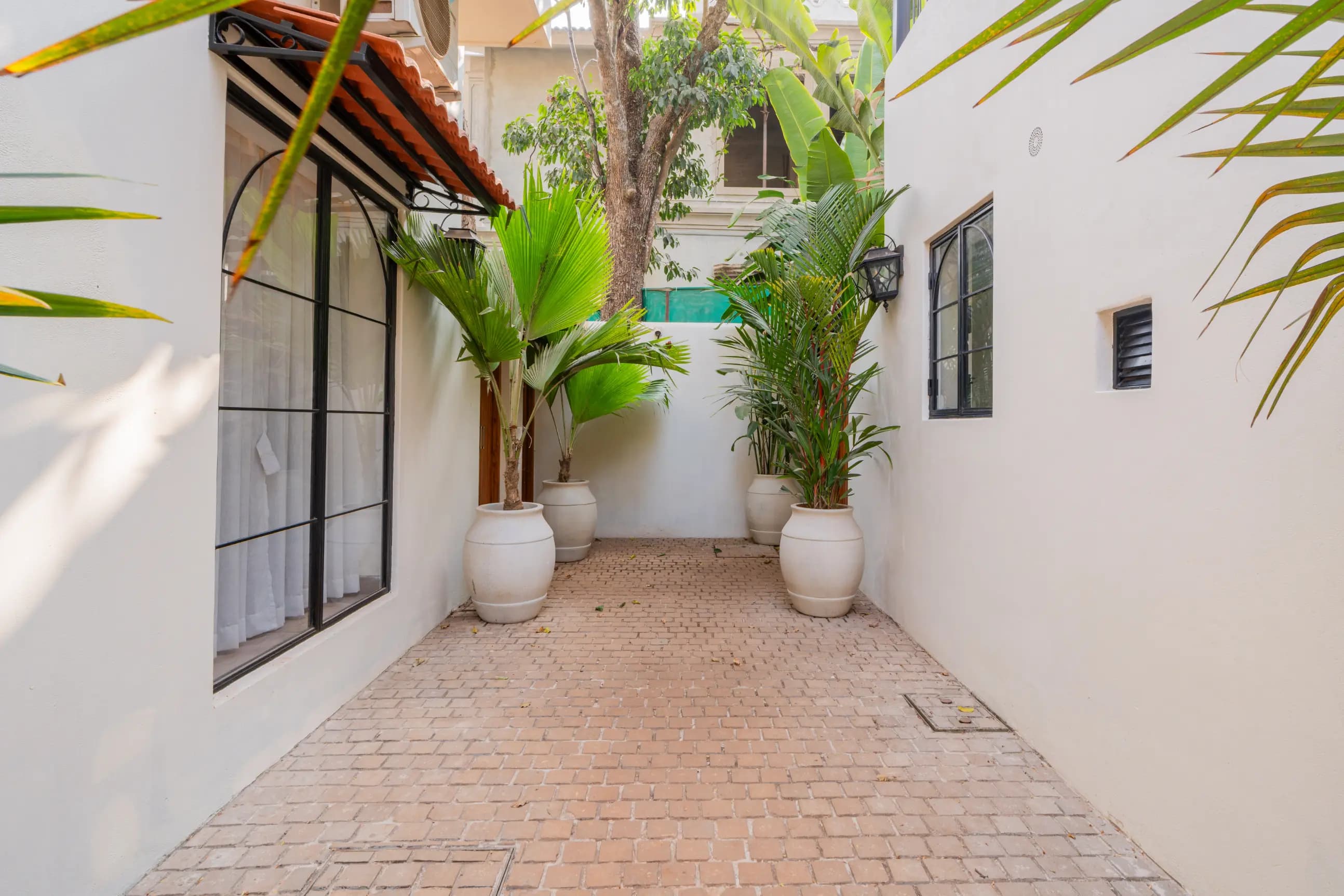Bogenvilla | Luxe 3-BHK Villa Near Popular Beaches With Private Pool - Image 11