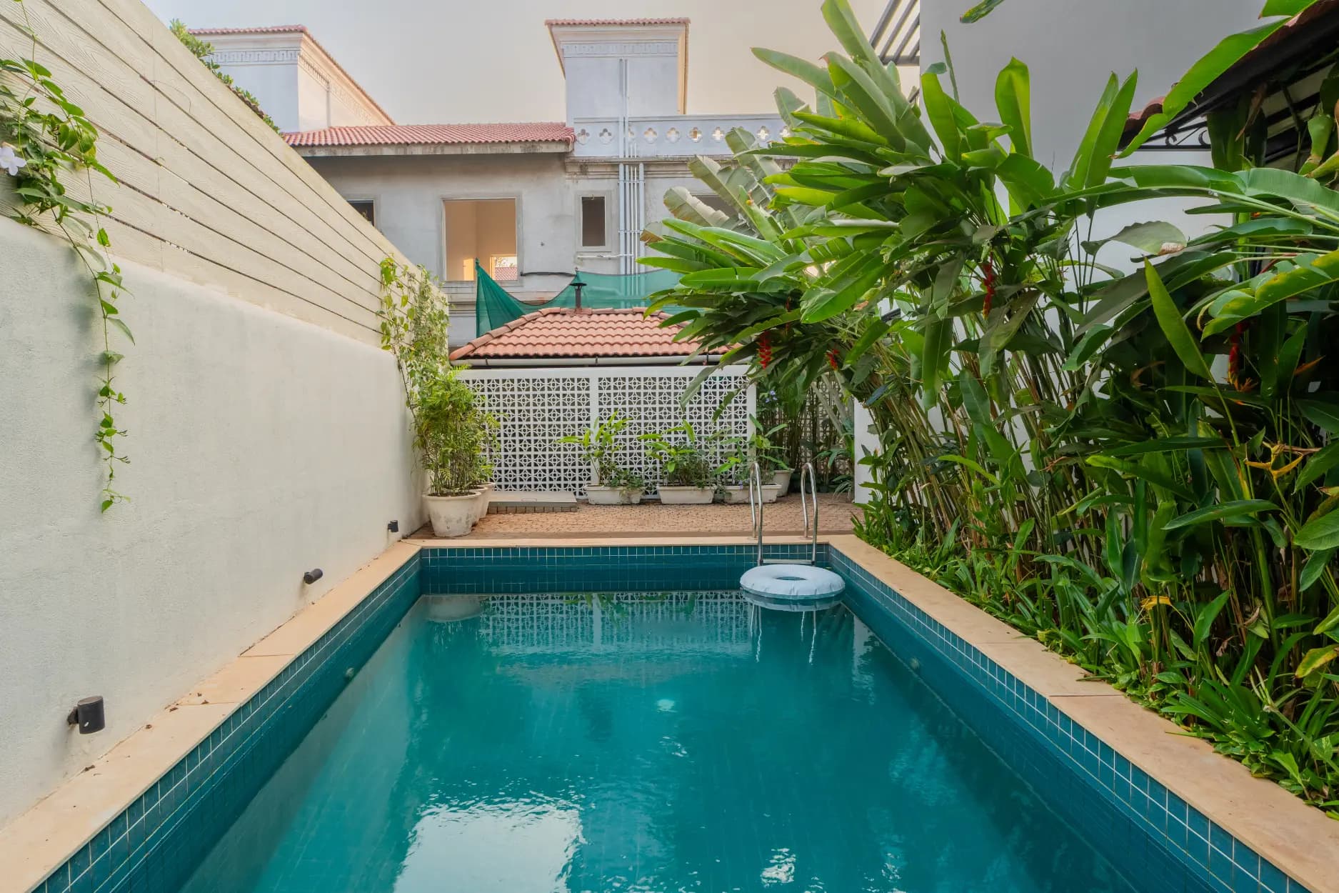 Bogenvilla | Luxe 3-BHK Villa Near Popular Beaches With Private Pool - Image 3