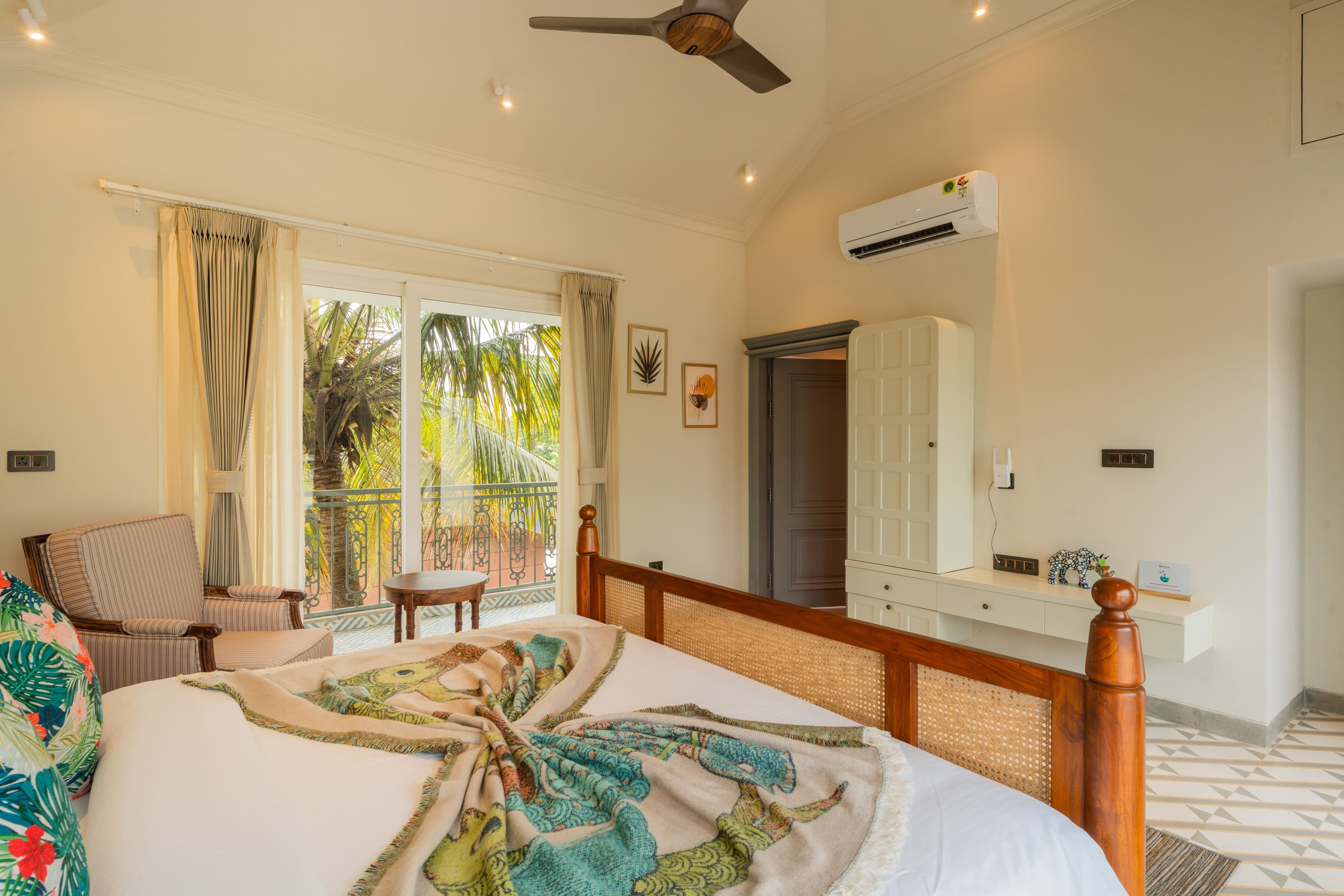 Purple Coral | Luxe 5-BHK Villa With Two Private Pools & Lift Near Chapora Fort - Image 36