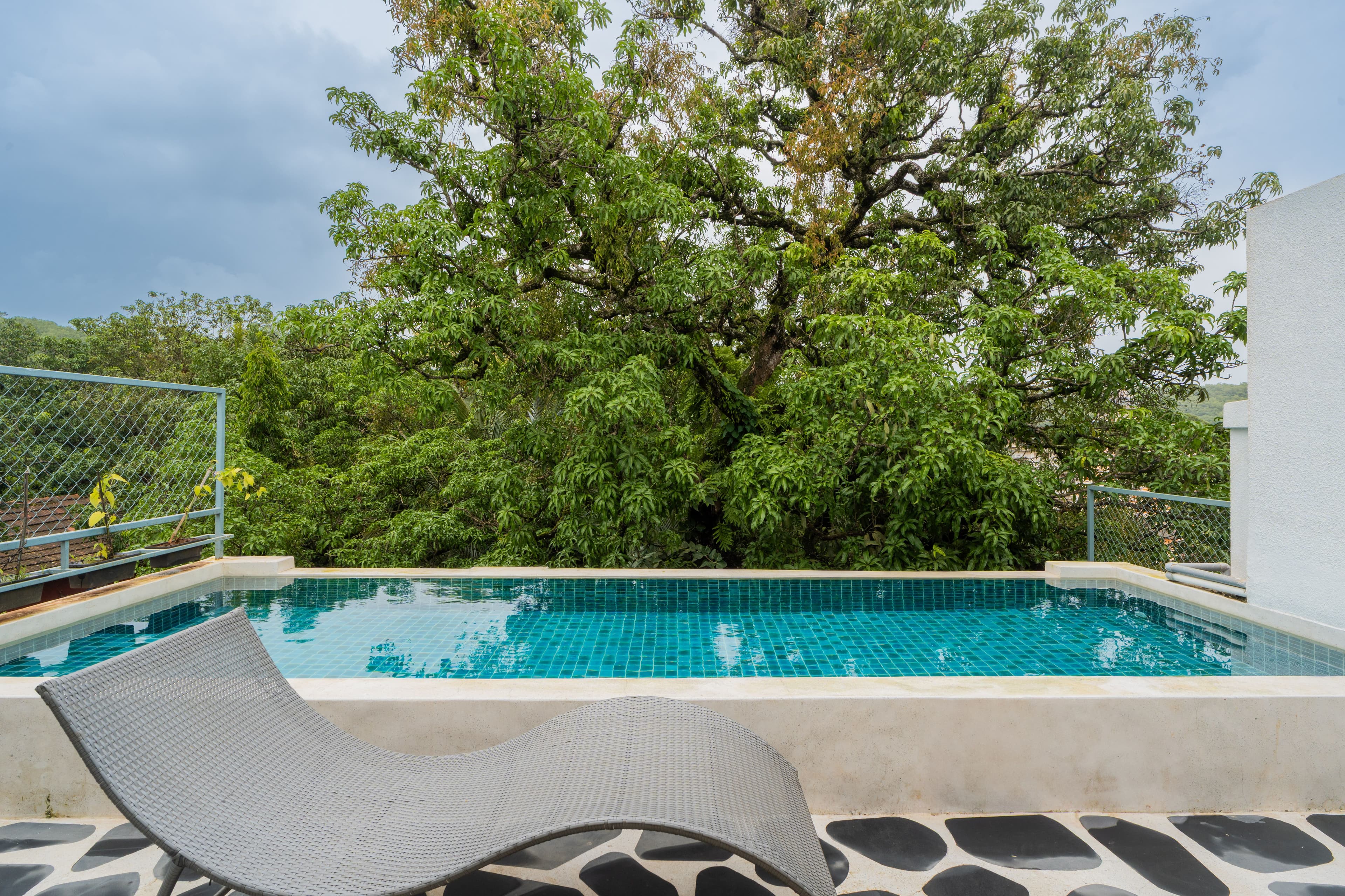 Purple Coral | Luxe 5-BHK Villa With Two Private Pools & Lift Near Chapora Fort - Image 6