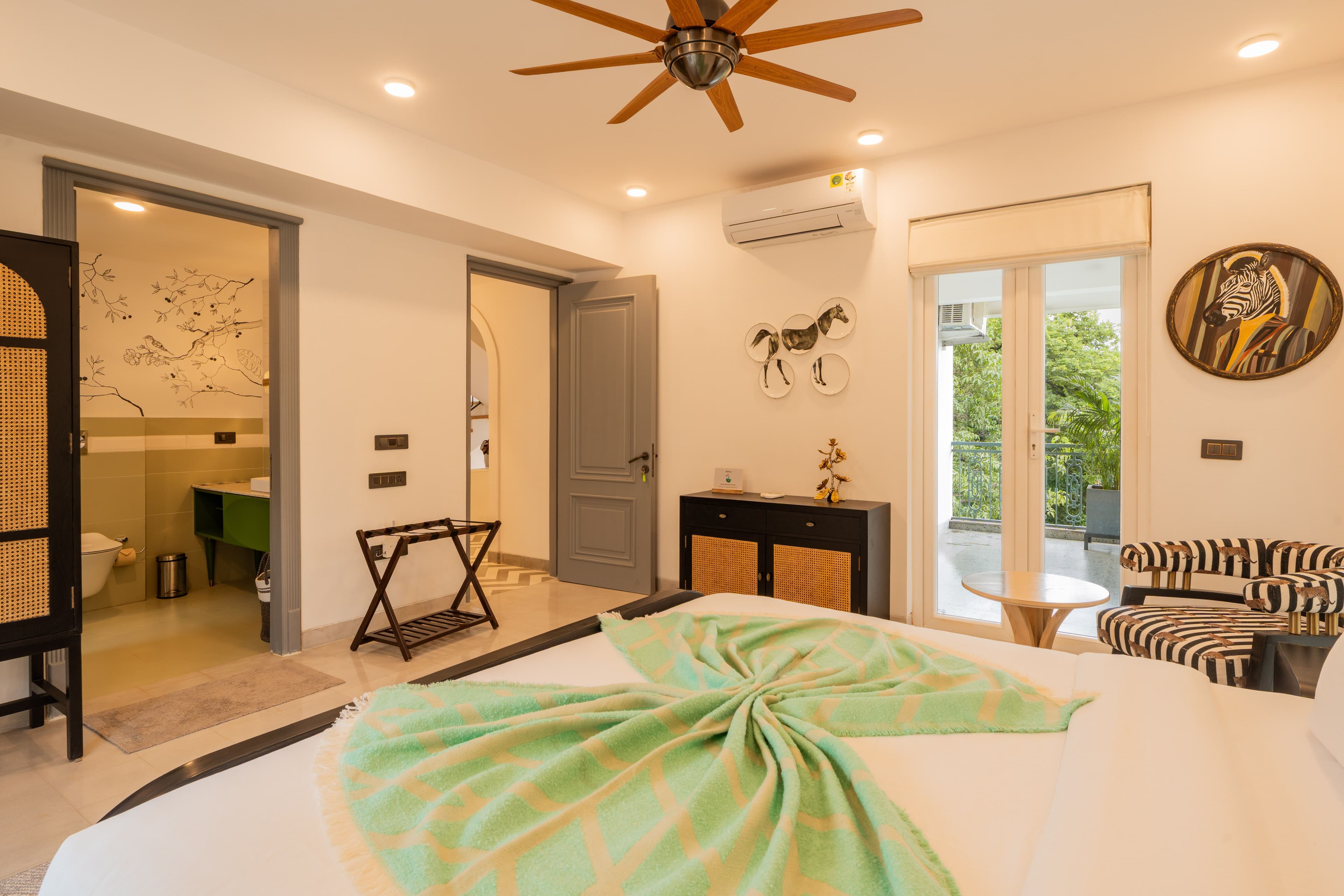 Purple Coral | Luxe 5-BHK Villa With Two Private Pools & Lift Near Chapora Fort - Image 40