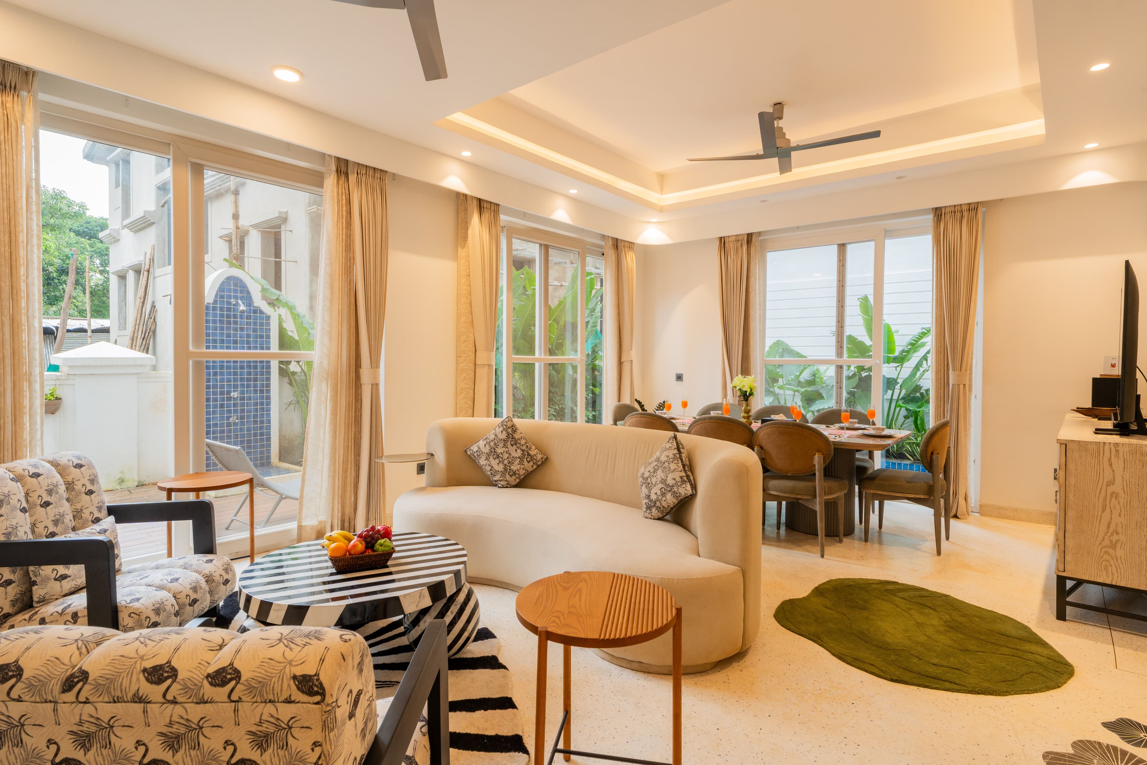 Purple Coral | Luxe 5-BHK Villa With Two Private Pools & Lift Near Chapora Fort - Image 3