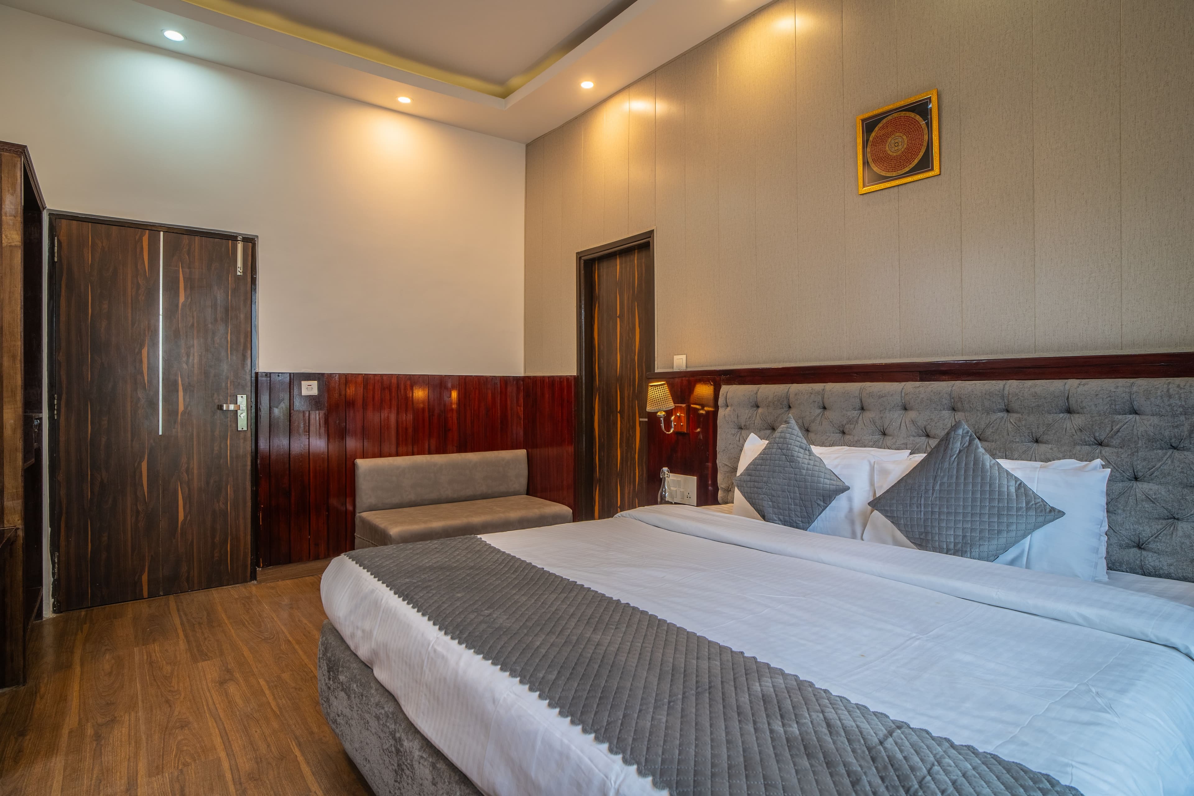 Impreza Luxury Stays Deluxe Room | Pet-friendly 1-Room Retreat With Common Lounge Area, Garden, Verandah & Restro - Image 24