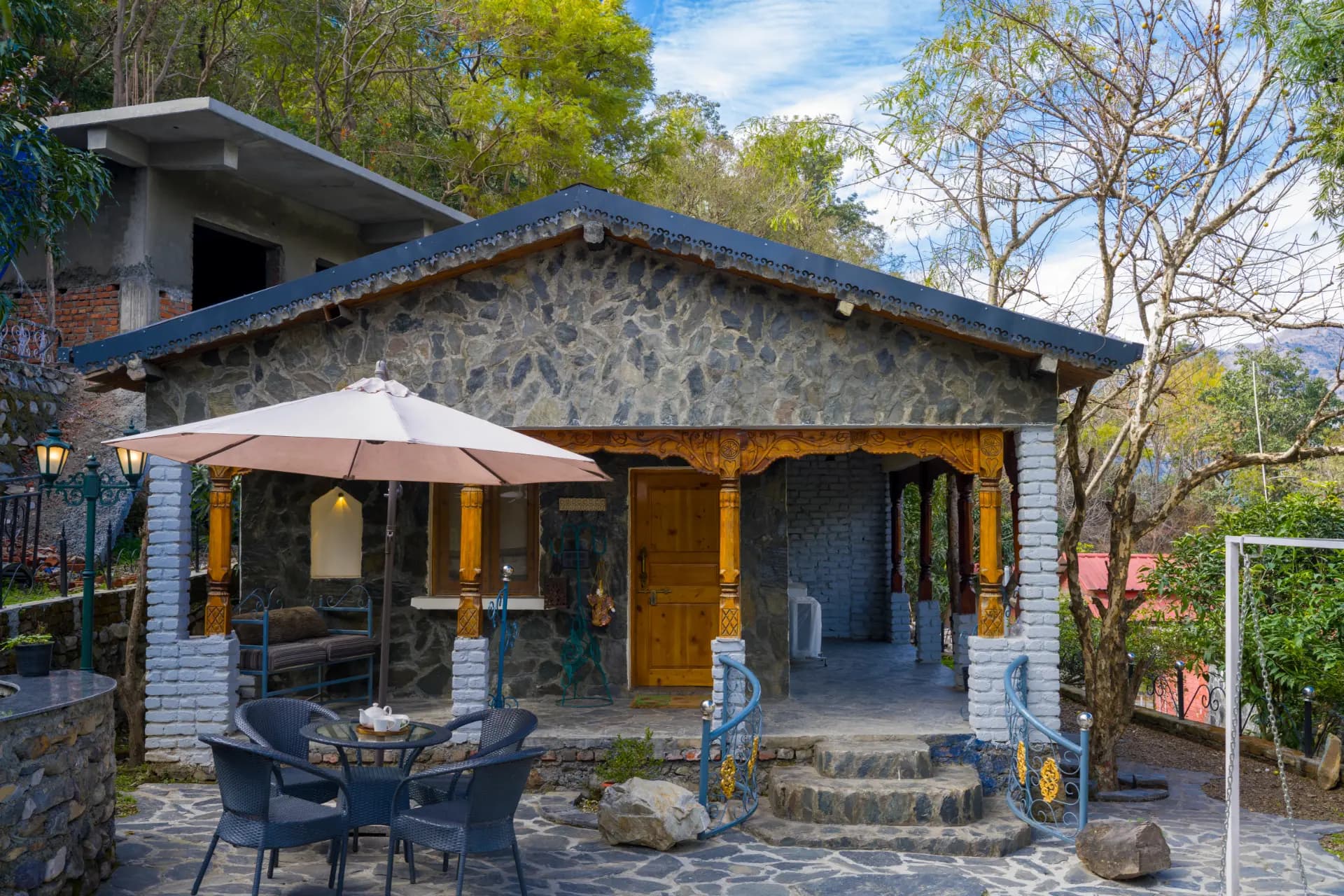 Zephyr Kumaon Cottage | Hillside Retreat With Common Pool, Gym & Restaurant - Image 8