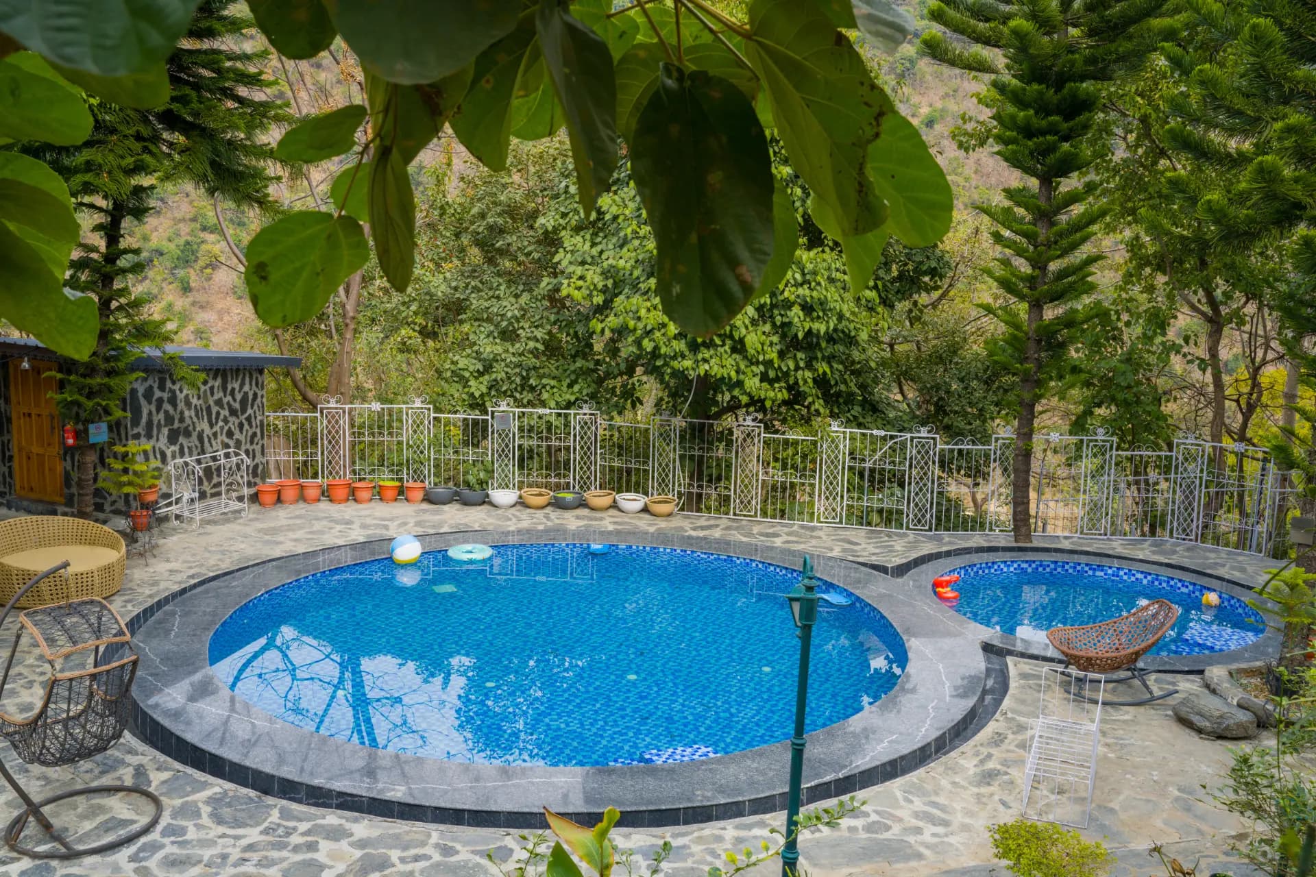 Zephyr Heaven | 1-Hillview Room with Common Pool, Gym & On-Site Restaurant - Image 20