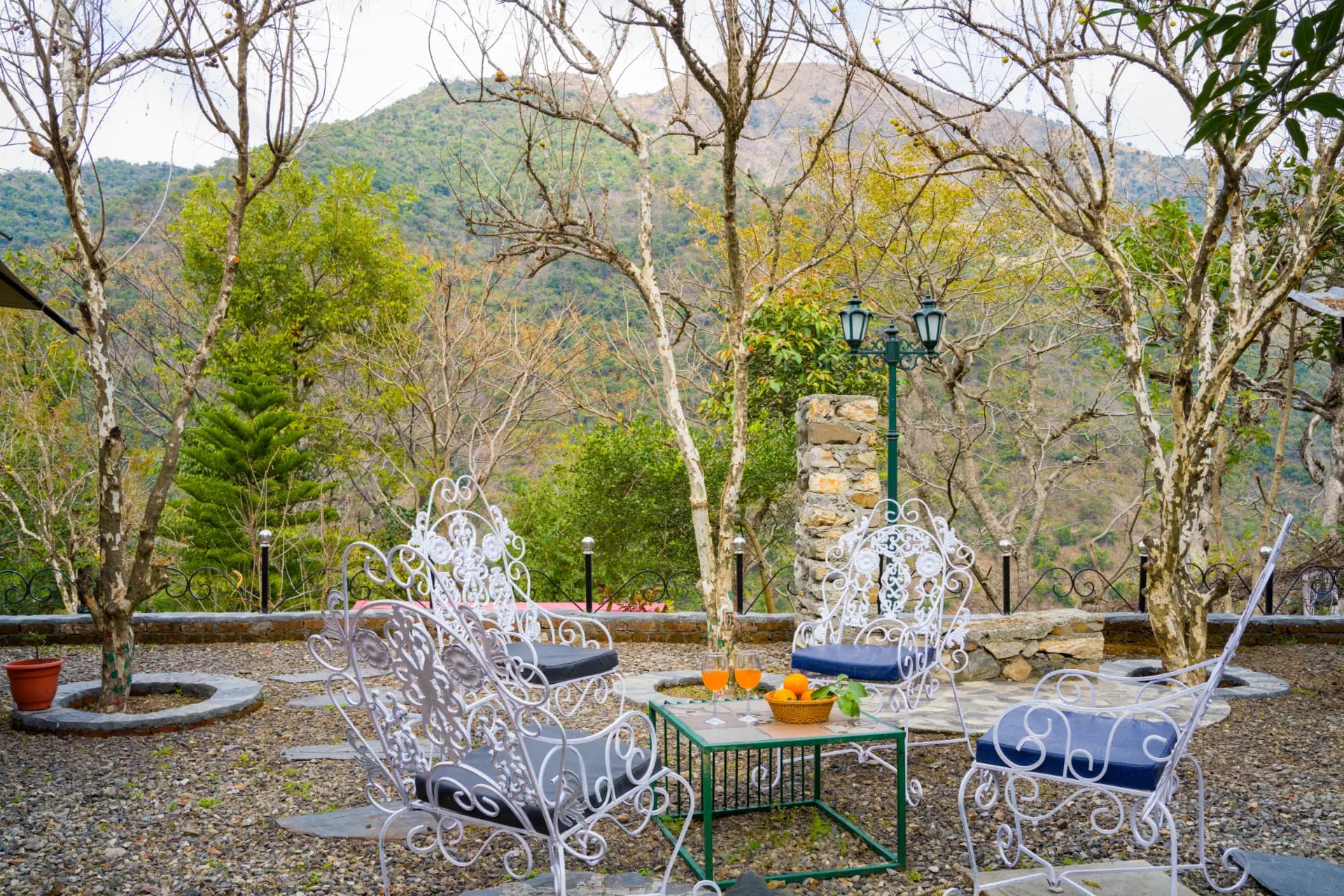 Zephyr Classic Hut | Scenic Hill Getaway With Pool, Gym & Restaurant - Image 9