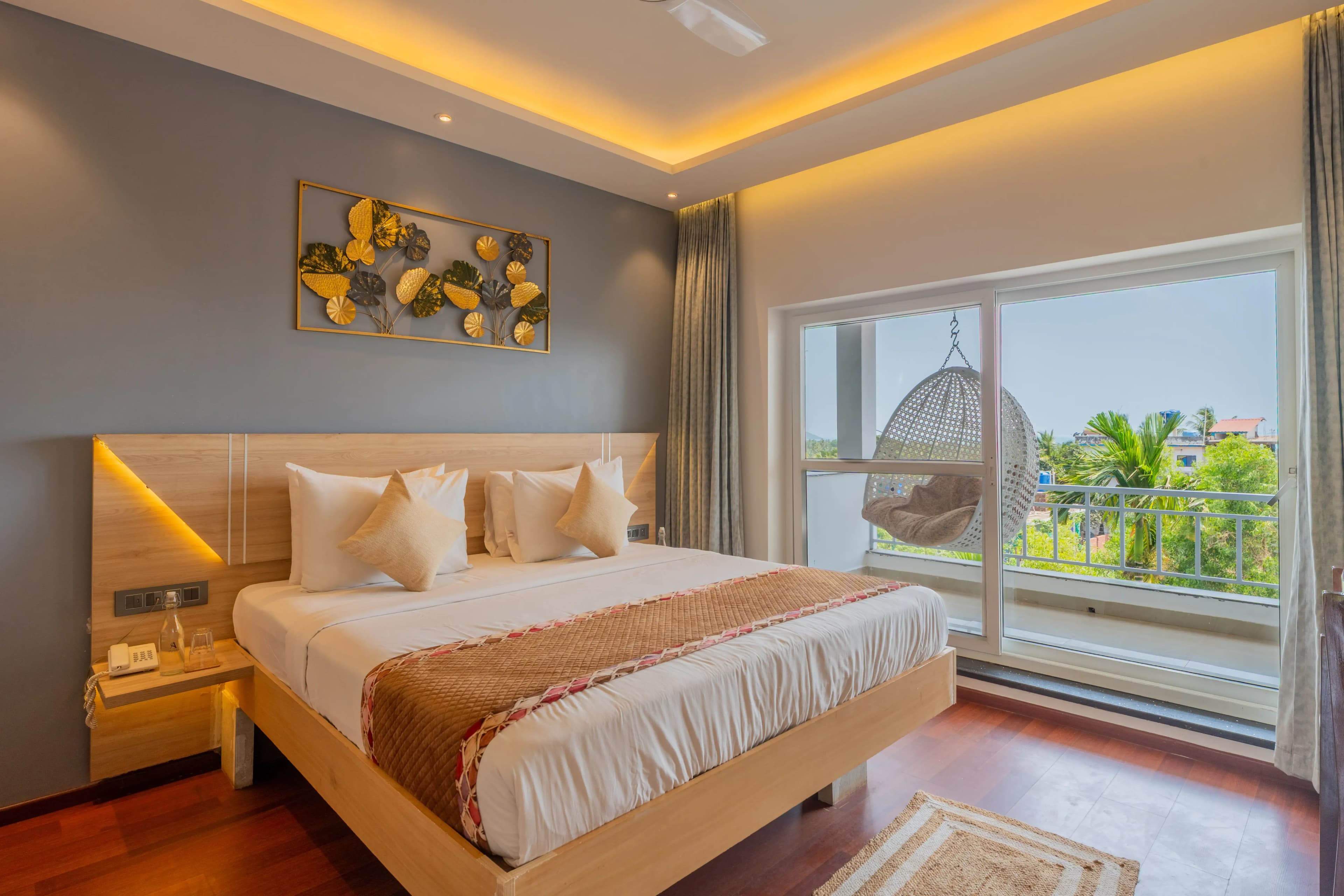 Gracias Bleu | 1-Room Retreat With Sea Views, Common Pool, & Restro Close to Ashwem Beach - Image 14