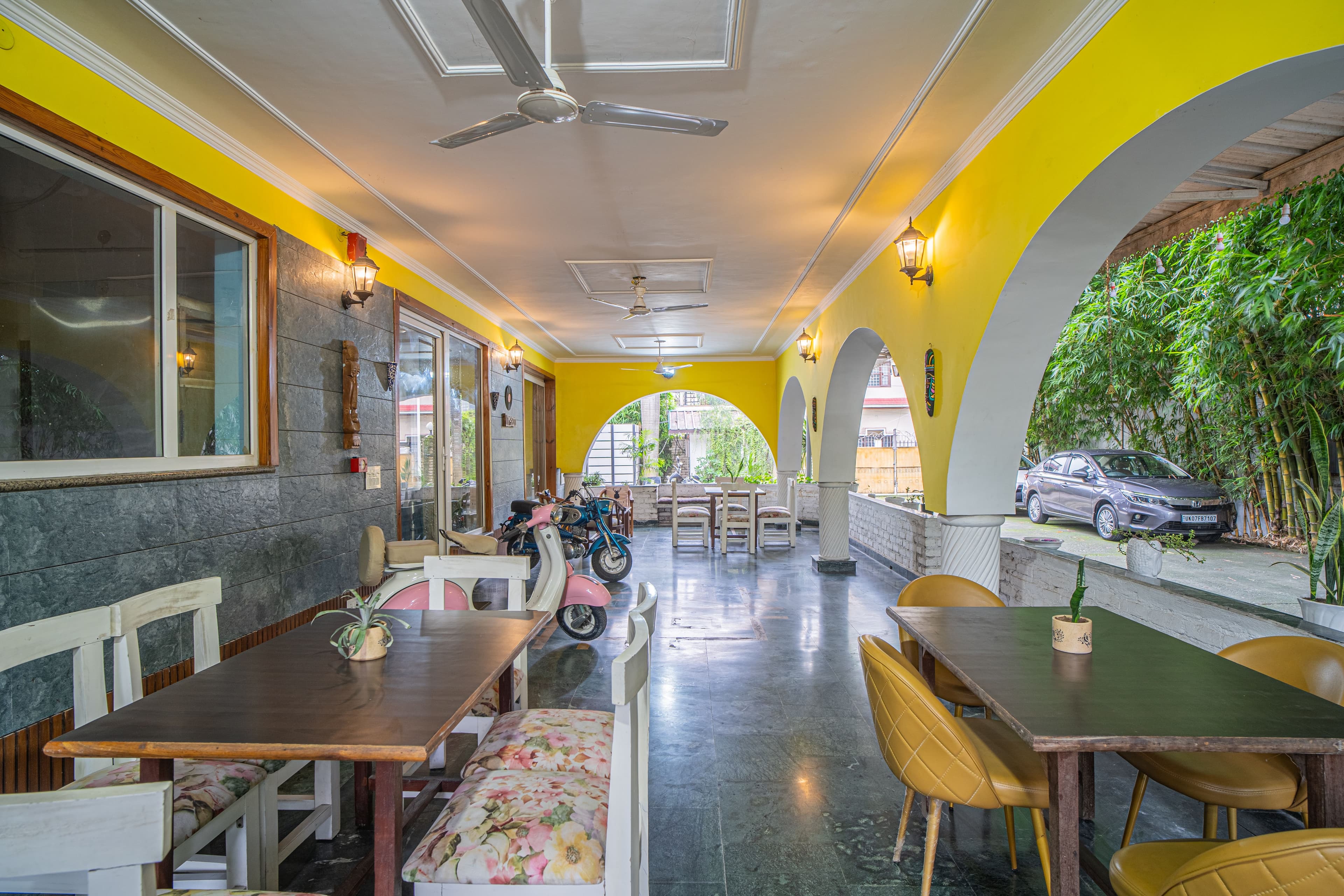 Impreza Luxury Stays Deluxe Room | Pet-friendly 1-Room Retreat With Common Lounge Area, Garden, Verandah & Restro - Image 16