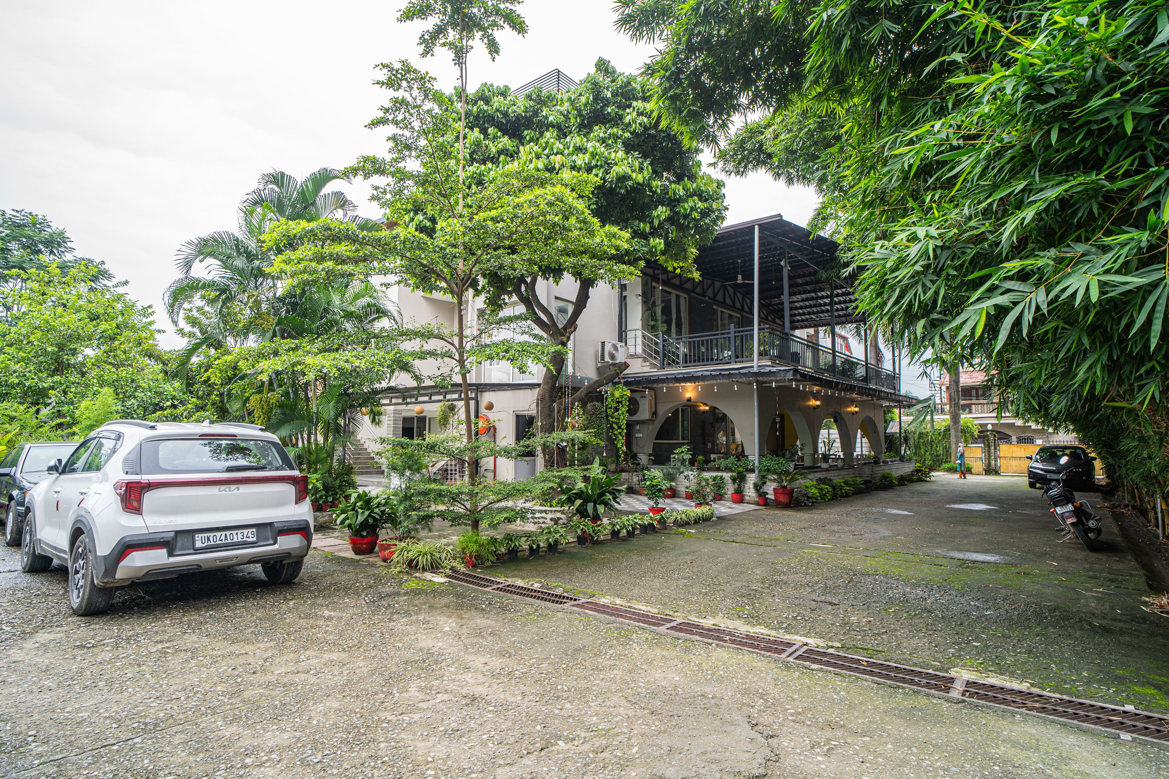 Impreza Luxury Stays Deluxe Room | Pet-friendly 1-Room Retreat With Common Lounge Area, Garden, Verandah & Restro - Image 28