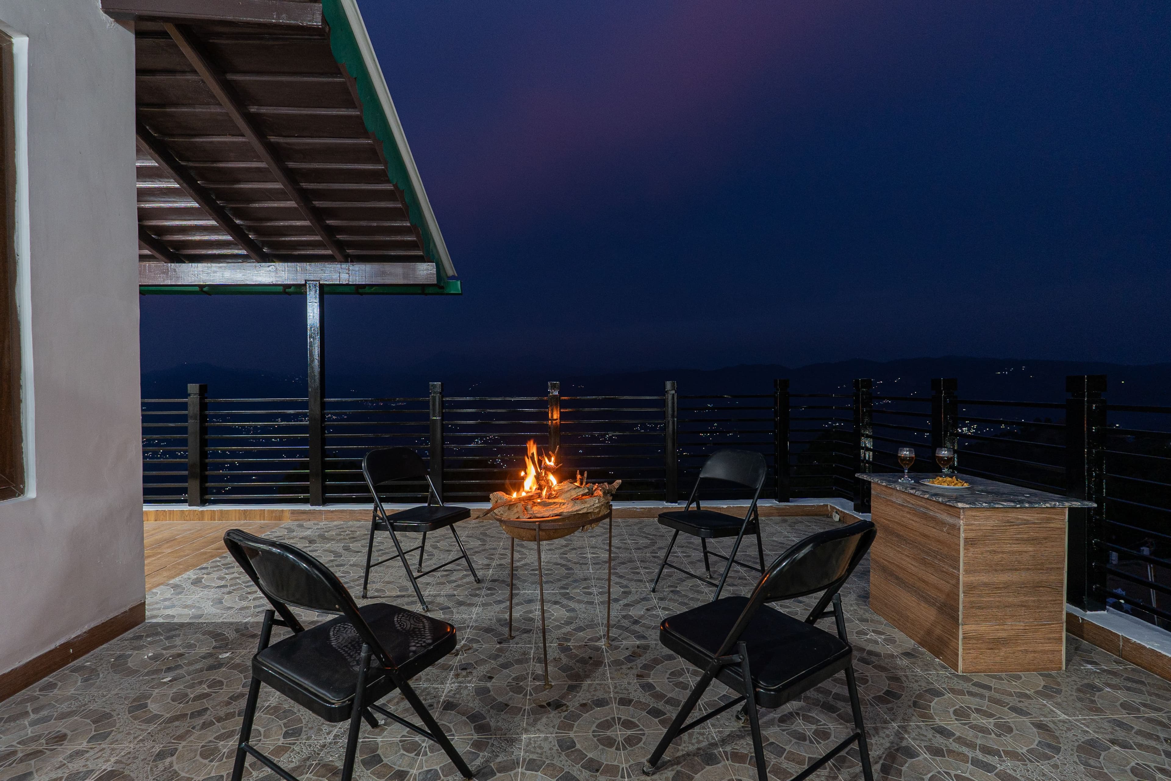 SnowPeak Villa | 3-BHK Pet-friendly Hideaway with Sit-Outs & Glass Patio, Garden &Hill Views - Image 21