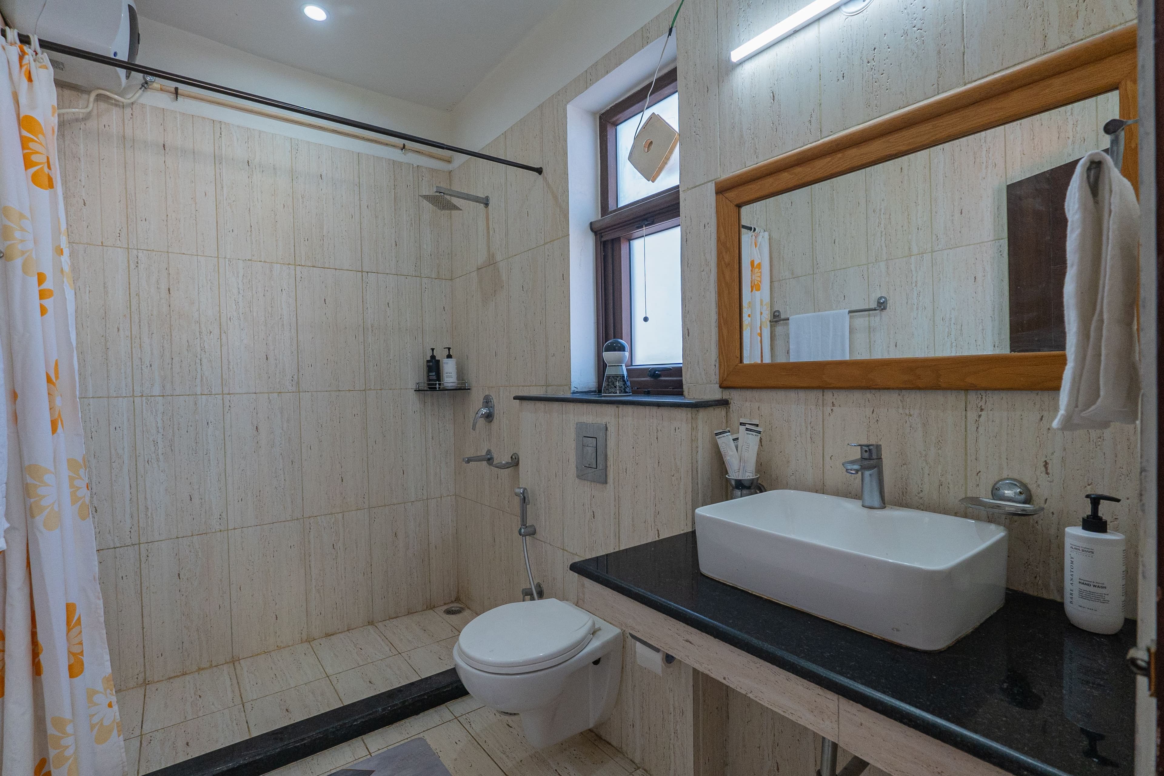 SnowPeak Villa | 3-BHK Pet-friendly Hideaway with Sit-Outs & Glass Patio, Garden &Hill Views - Image 19