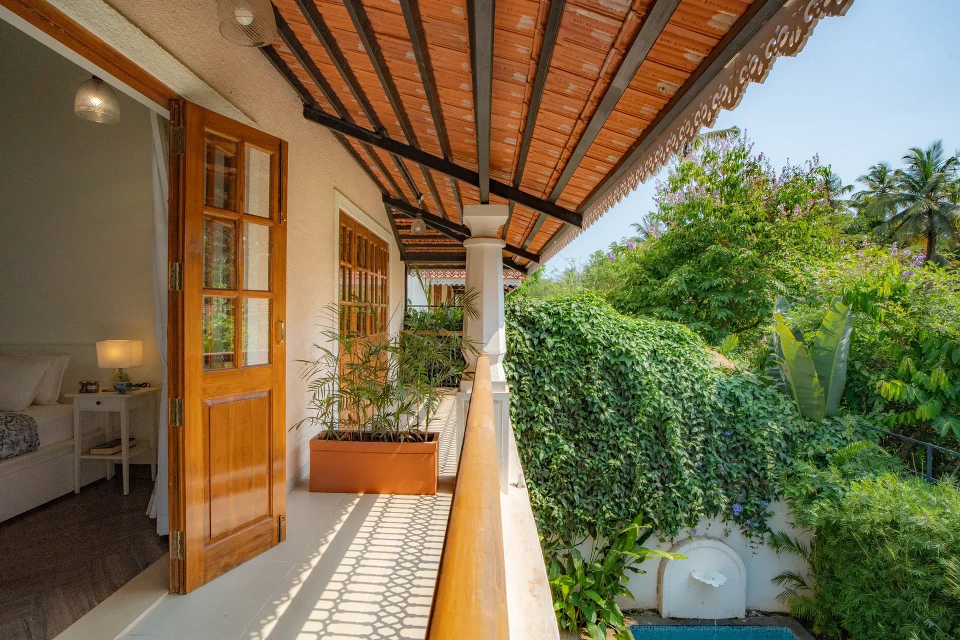 Lumin | 4-BHK | Pvt Pool | Garden | Bar - Image 21