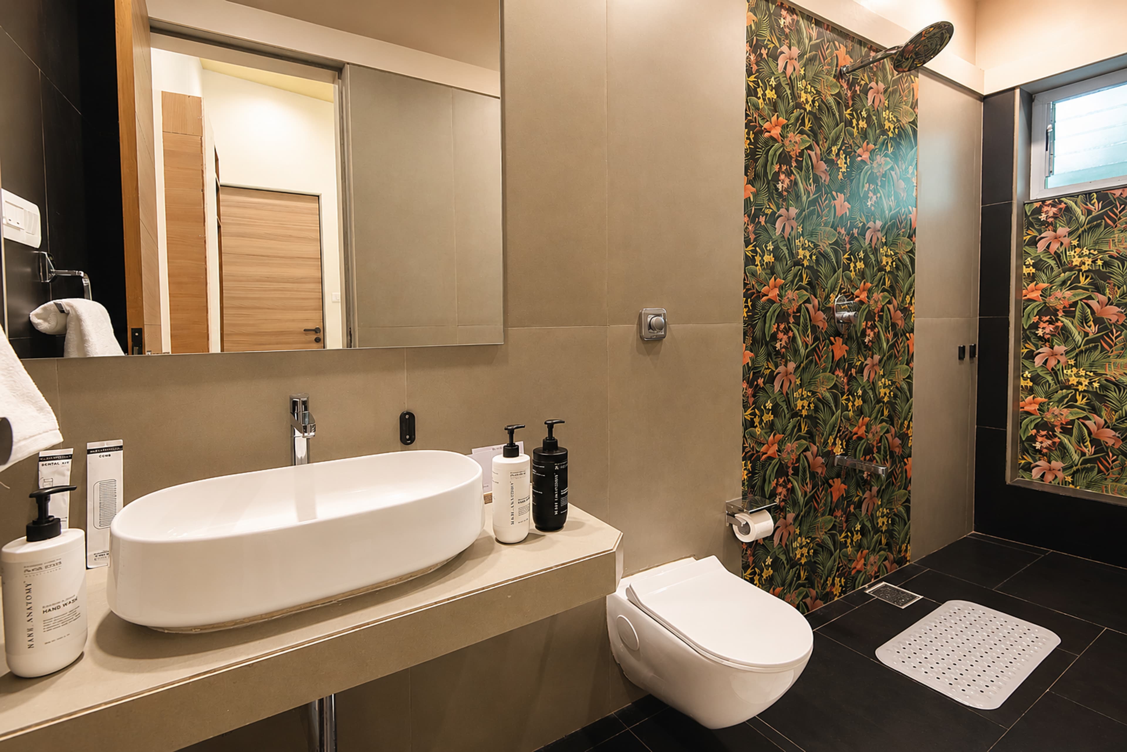 The Crescent Palm Grande | 3-BHK Villa With Outdoor Private Jacuzzi, Shared Game Room and Restaurant - Image 14