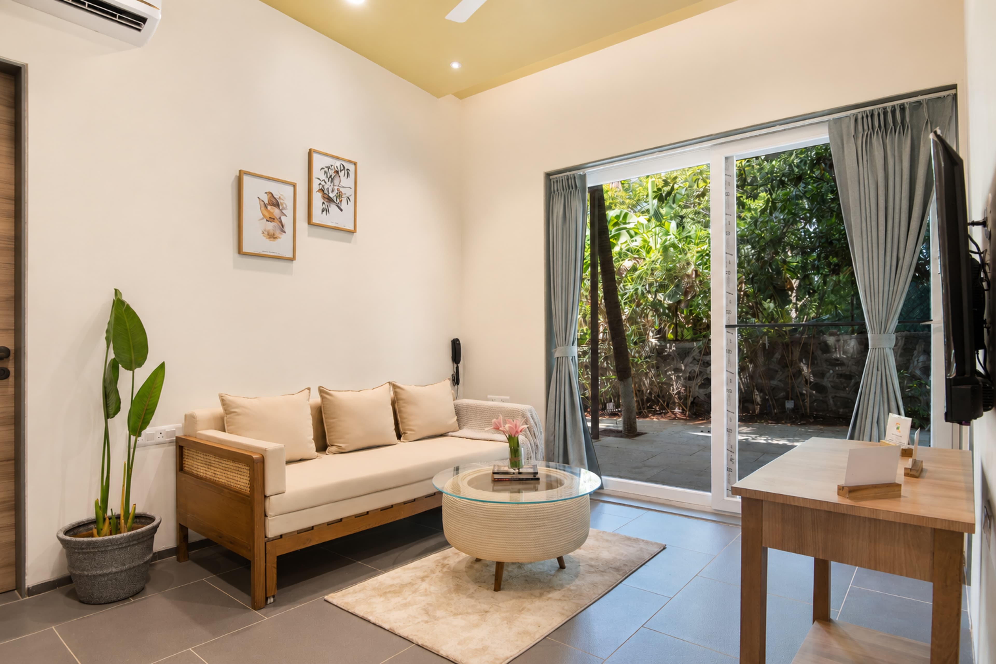 The Crescent Palm Grande | 3-BHK Villa With Outdoor Private Jacuzzi, Shared Game Room and Restaurant - Image 2