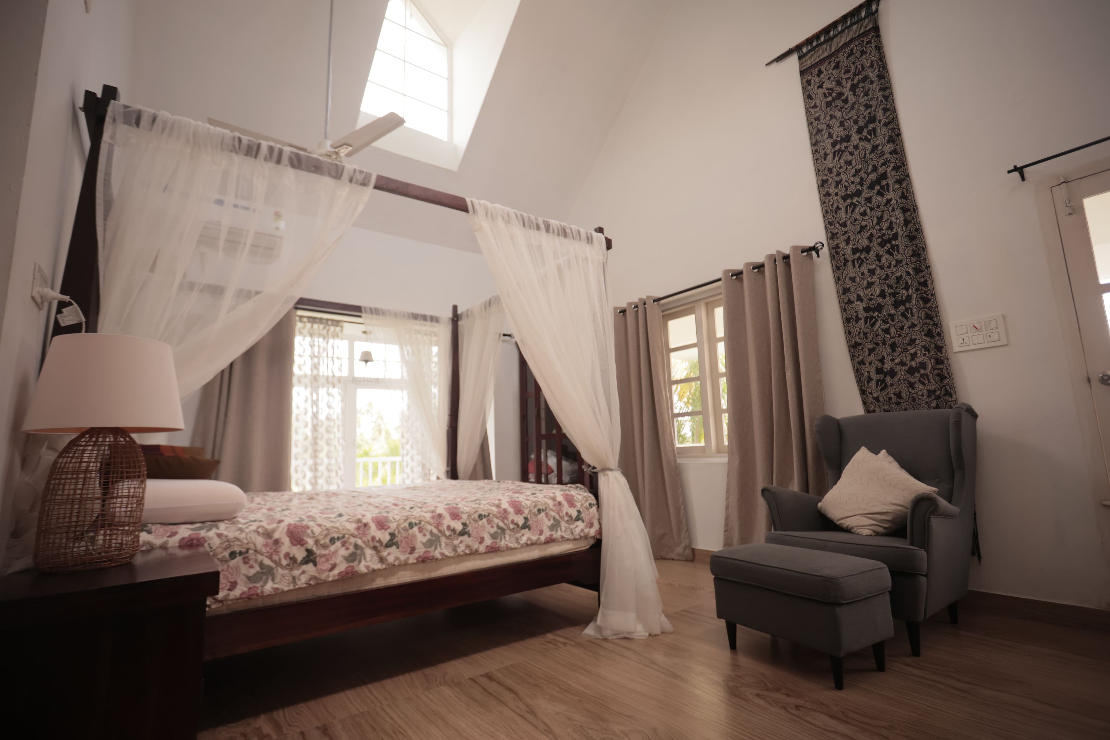 Palliath House |3-BHK With, Living Lounge, Patio, Shared Lawn and 3 Natural Ponds | Near Andhakaranazhi Beach - Image 17