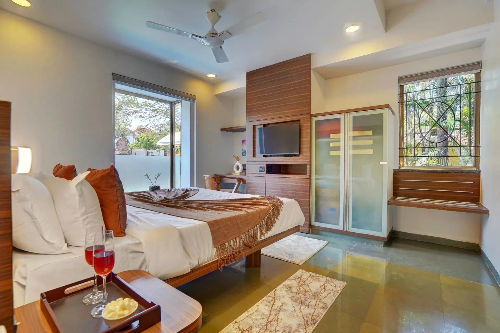 Adarsh Villa 3 | Pet-Friendly 3-BHK With Balcony, Bathtub and Scenic Views  - Image 14