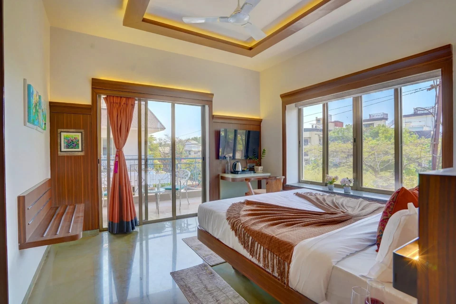 Adarsh Villa 3 | Pet-Friendly 3-BHK With Balcony, Bathtub and Scenic Views  - Image 9