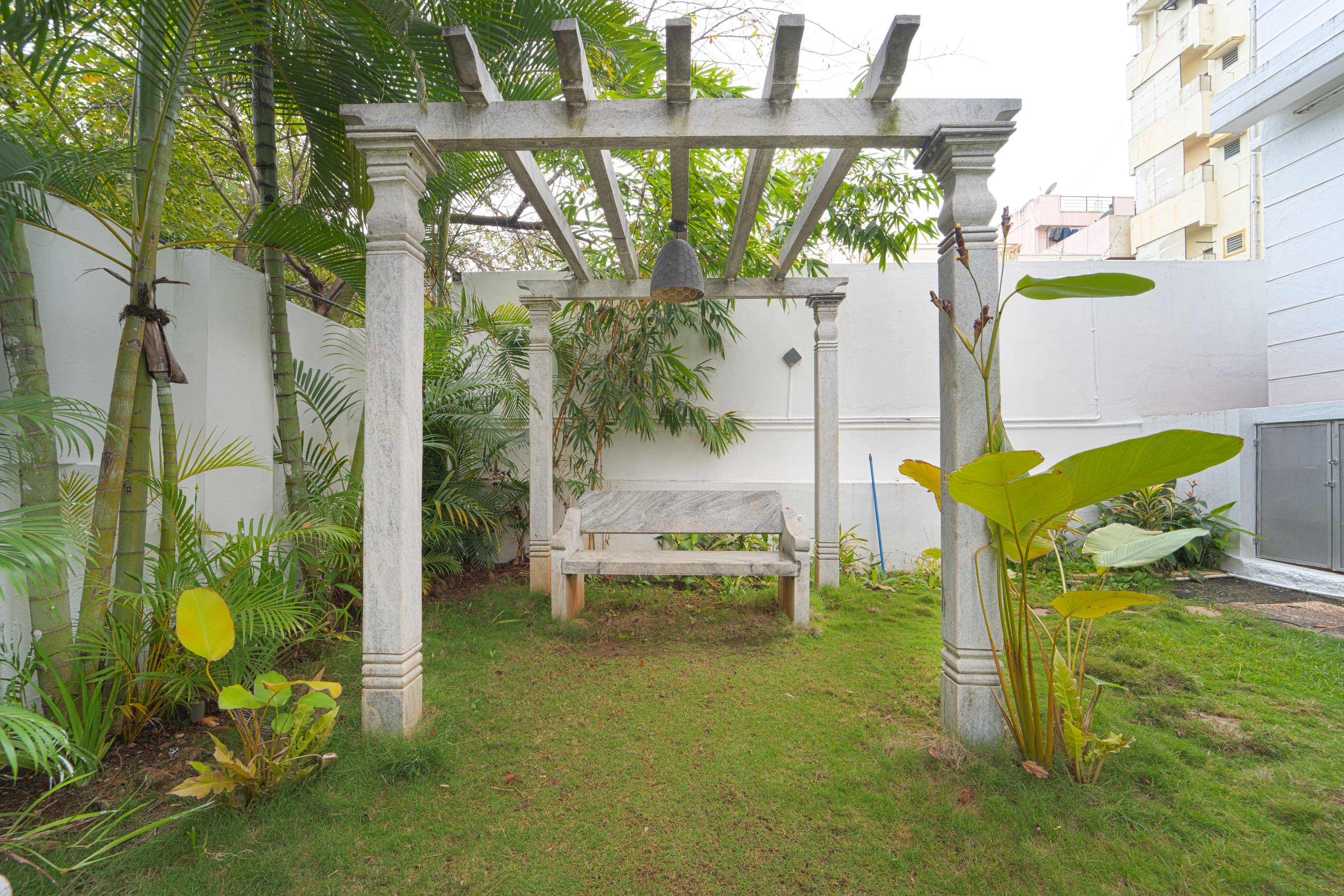 Royal Valora | Charming 5-BHK Villa With Garden, Lounge Area & Modern Comforts |  near Gundamagere Lake - Image 8