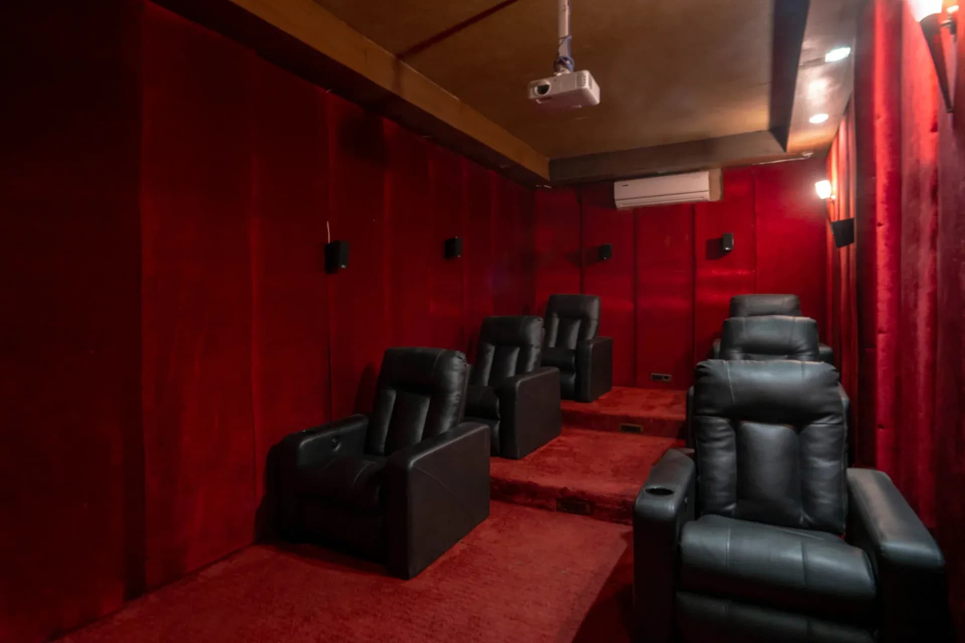 Aravali Woods Villa | 4-BHK | Home Theater | Gaming Room | Bar - Image 26
