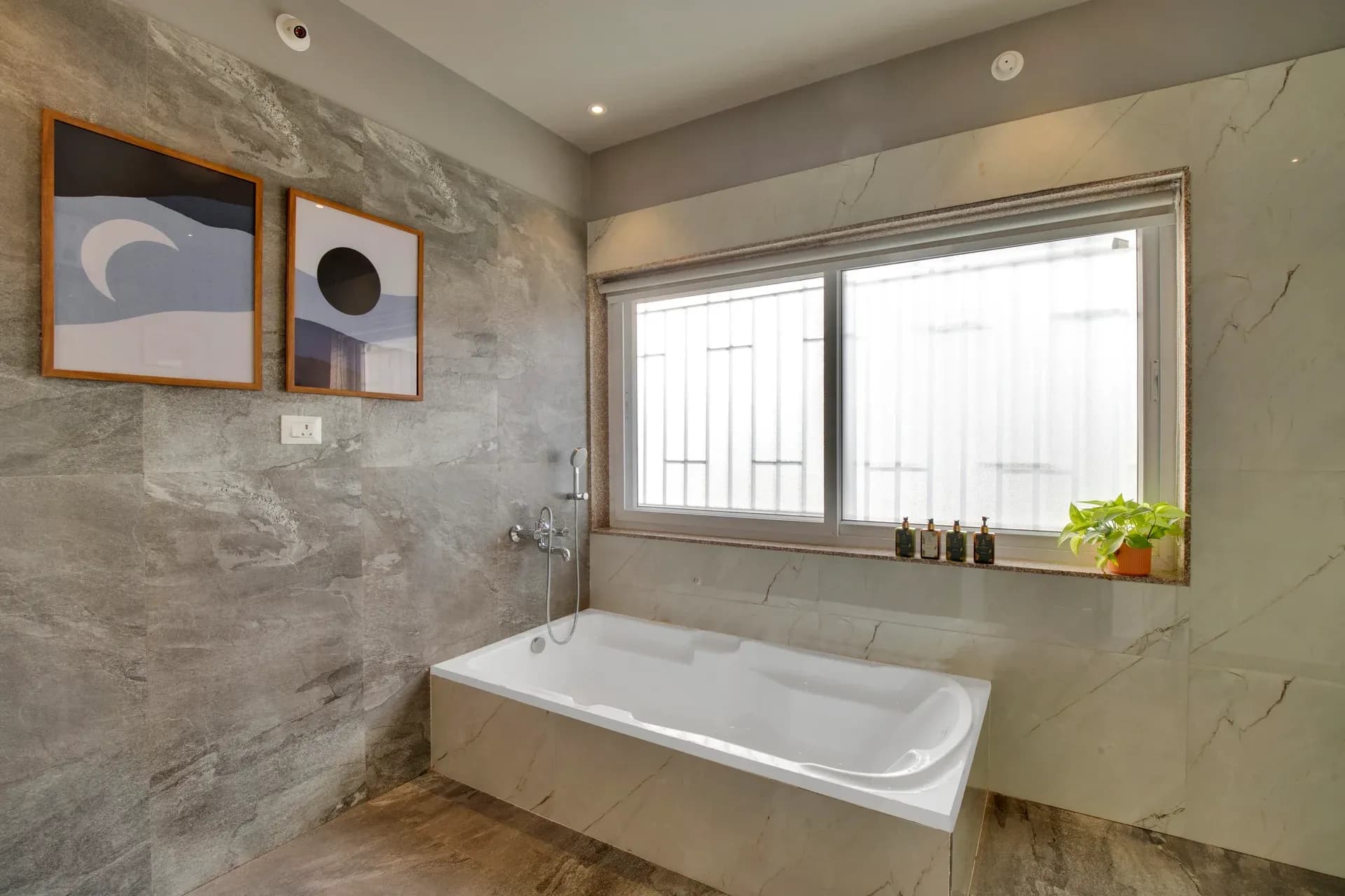Shourya Bliss | 3-BHK | Pvt Pool & Garden | Scenic Views - Image 28