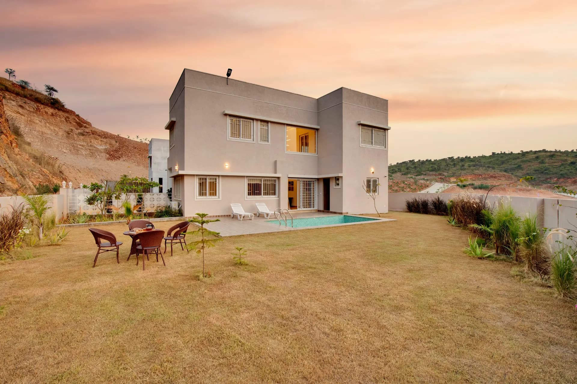 Shourya Bliss | 3-BHK | Pvt Pool & Garden | Scenic Views - Image 4